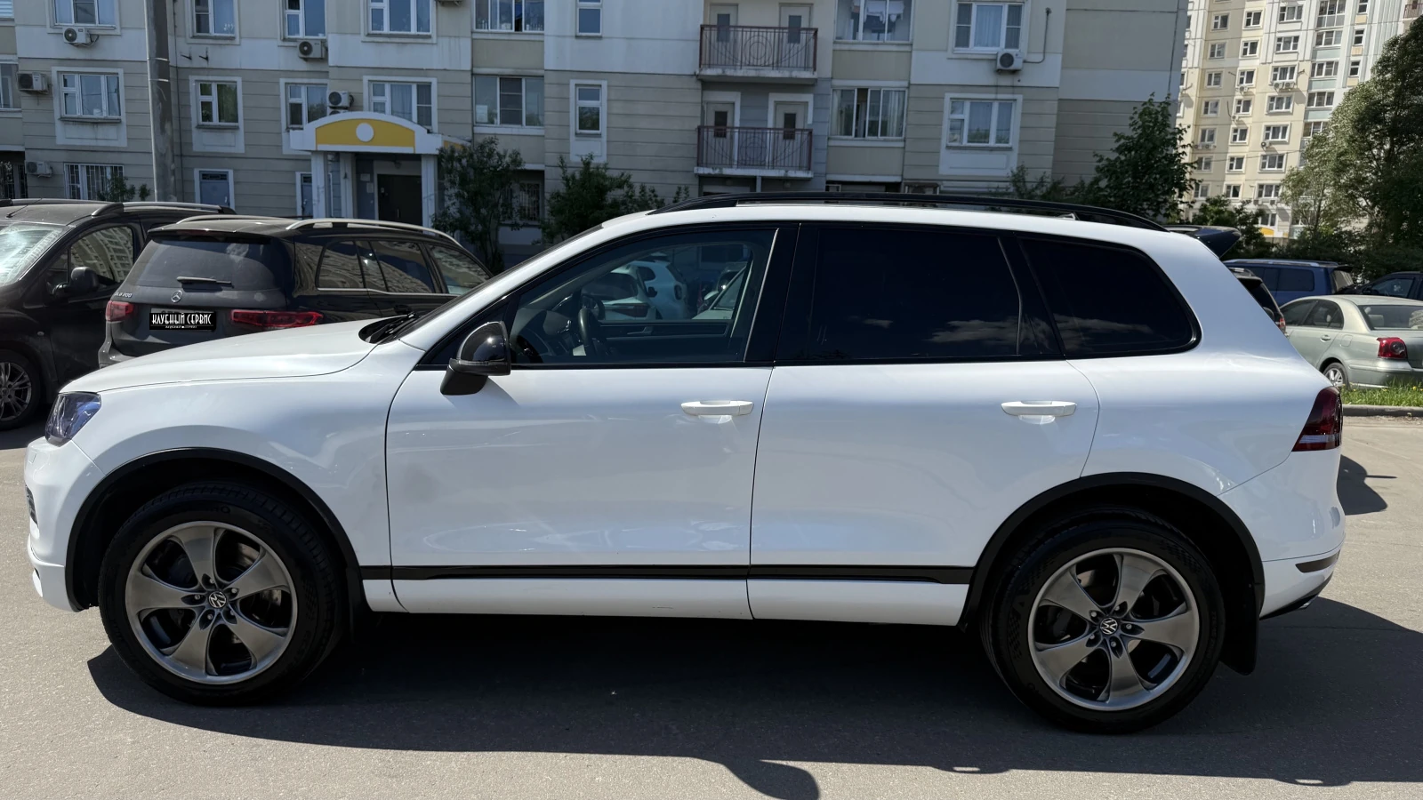 Volkswagen Touareg, 2011г, полный привод, автомат