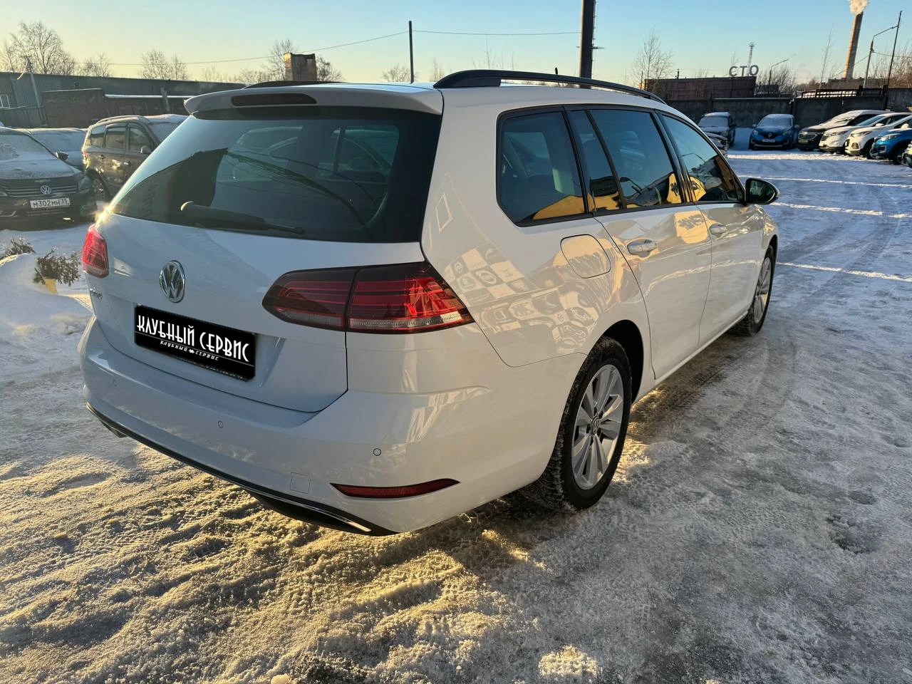 Volkswagen Golf, 2019г, передний привод, механика