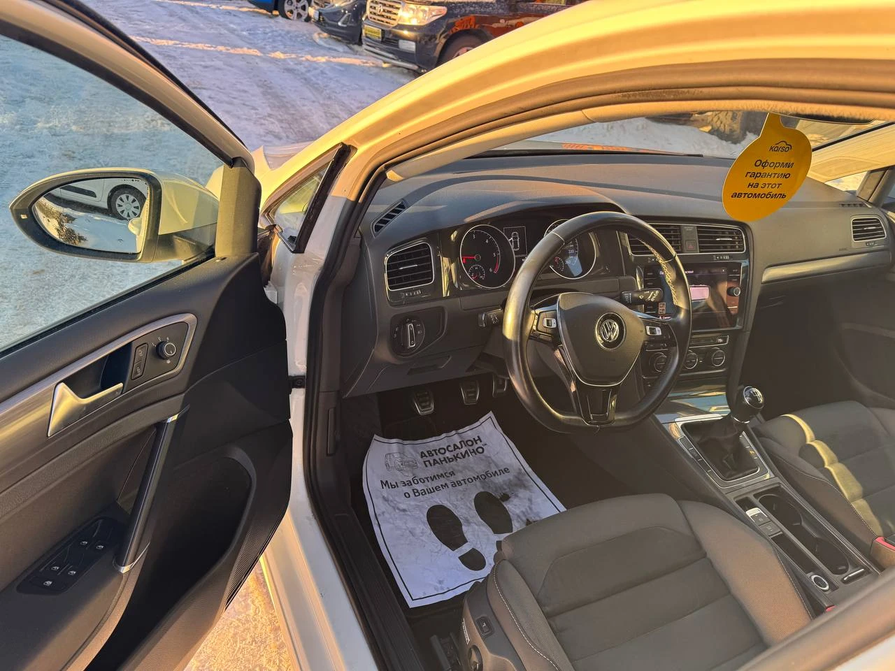 Volkswagen Golf, 2019г, передний привод, механика