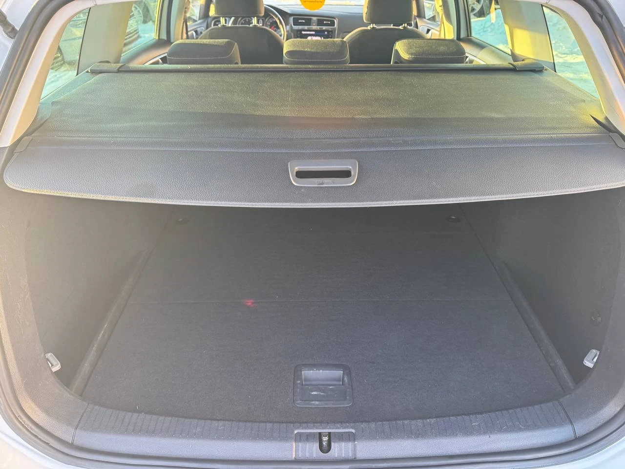 Volkswagen Golf, 2019г, передний привод, механика