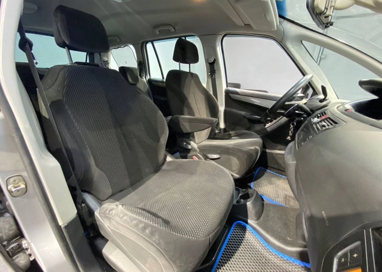 Citroen C4 Picasso, 2007г, передний привод, робот