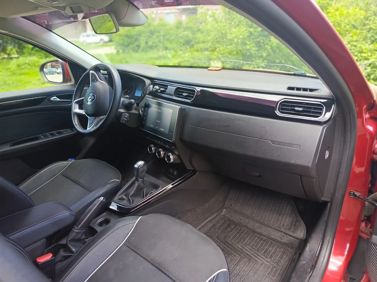 Renault Arkana, 2019г, передний привод, вариатор