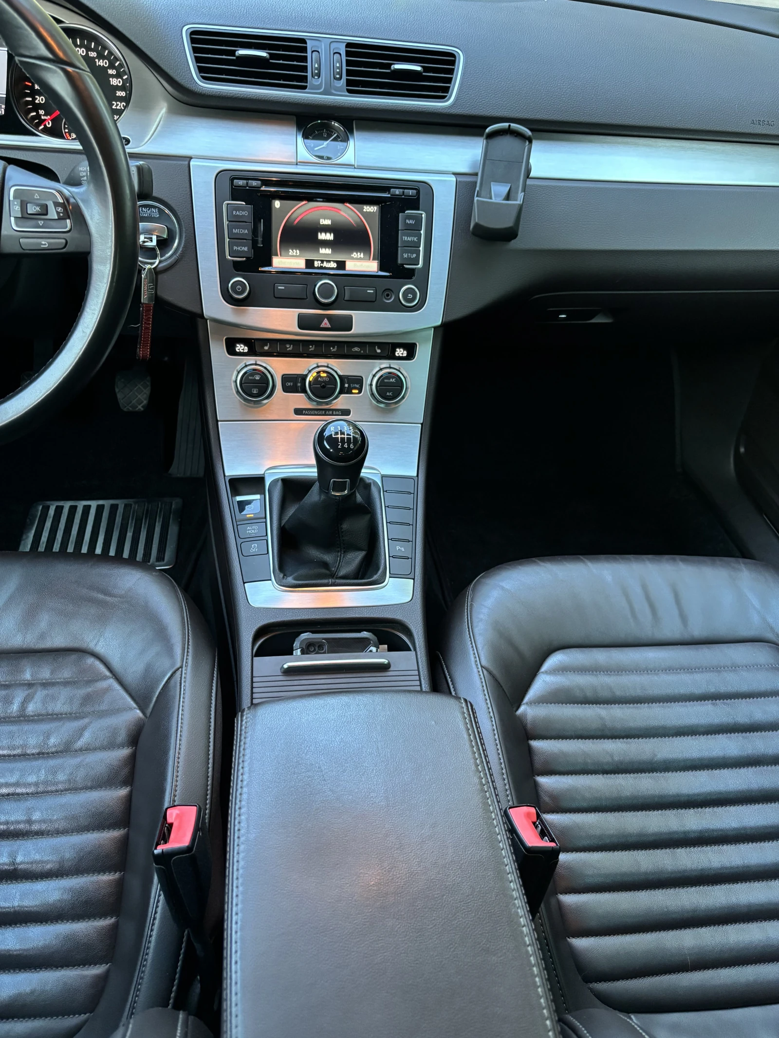 Volkswagen Passat, 2013г, передний привод, механика