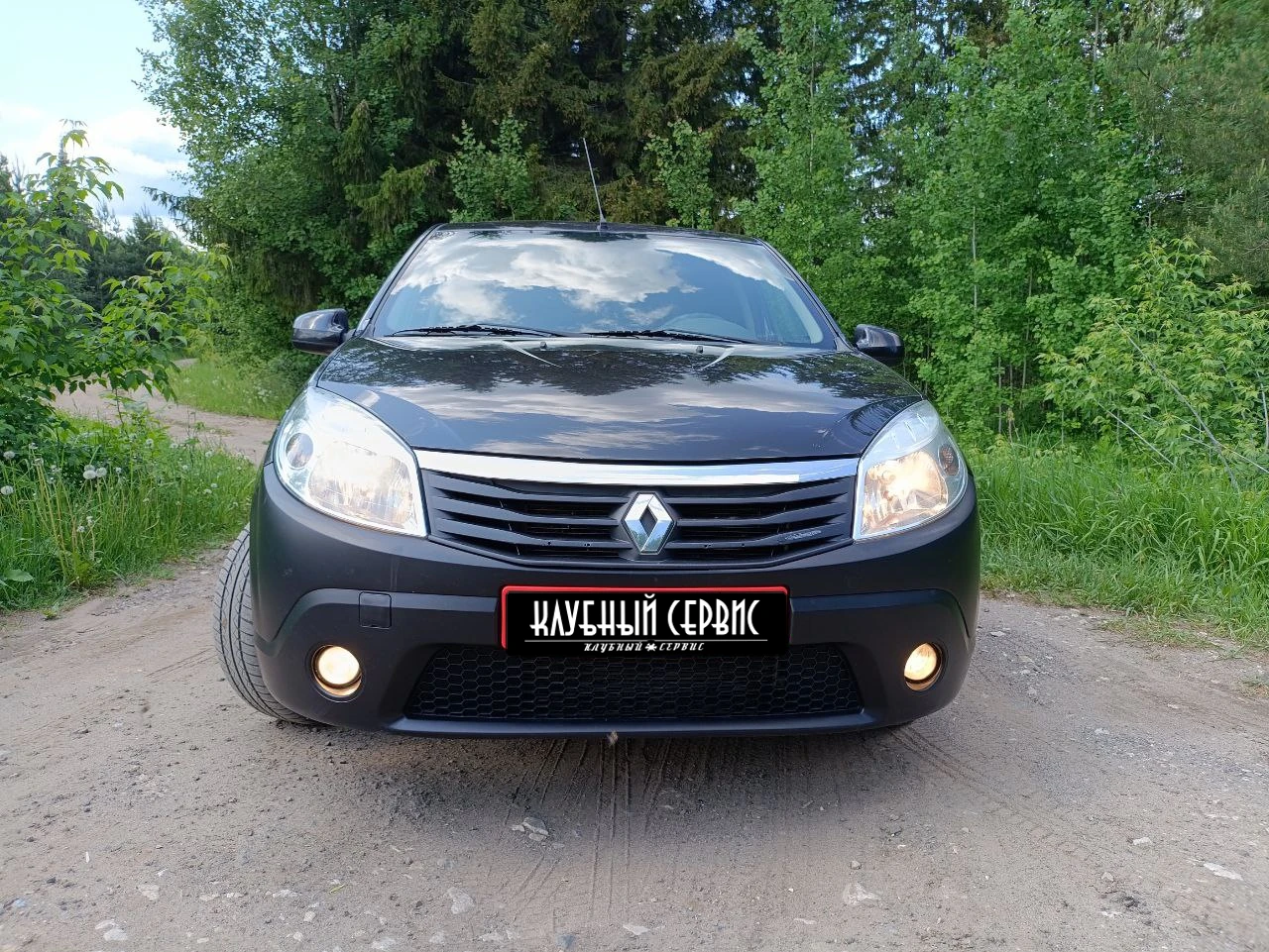 Renault Logan, 2011г, передний привод, автомат