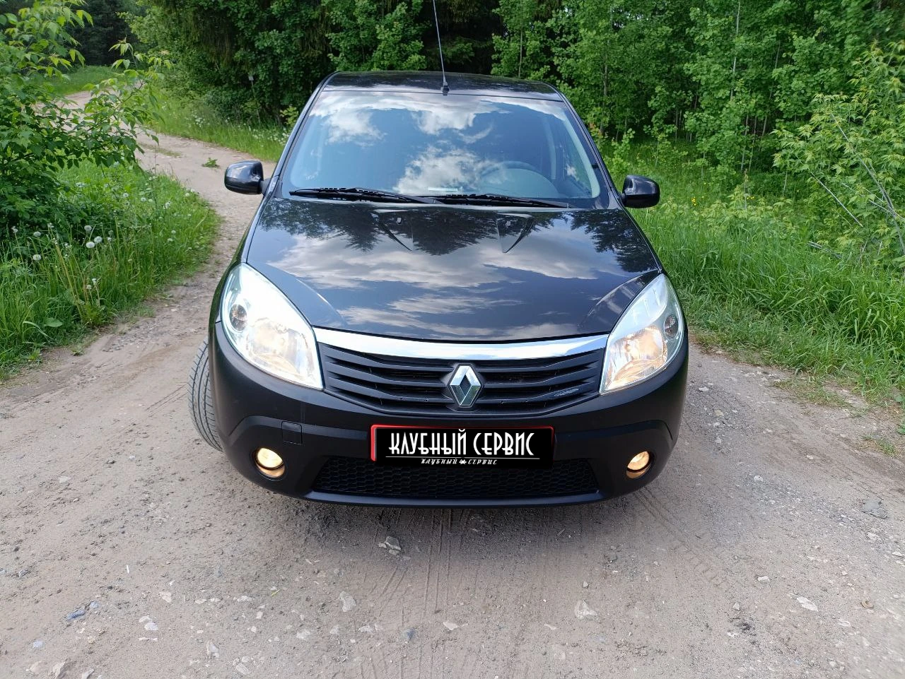 Renault Logan, 2011г, передний привод, автомат