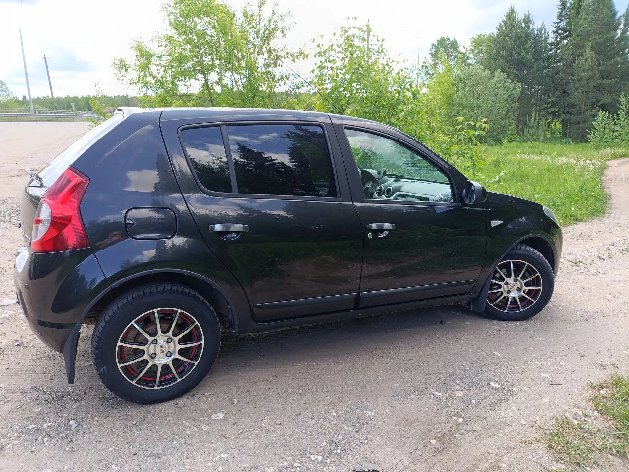 Renault Logan, 2011г, передний привод, автомат