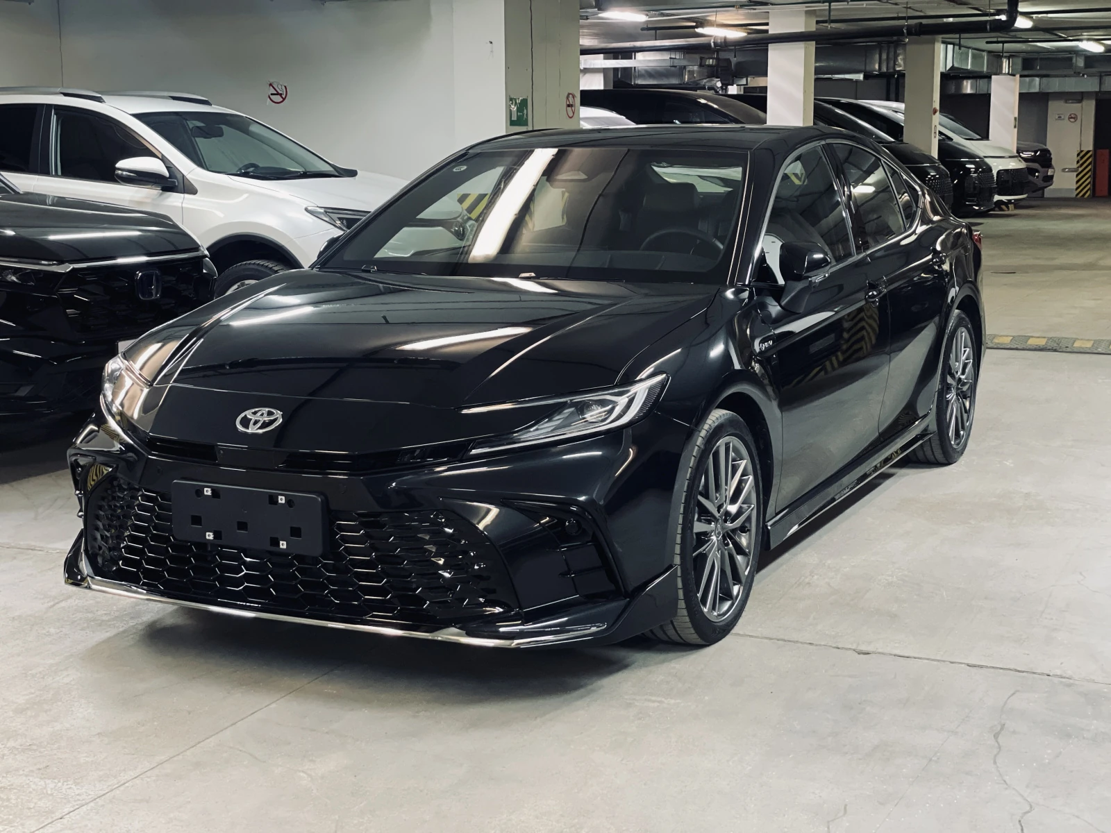 Toyota Camry, 2026г., передний привод, вариатор