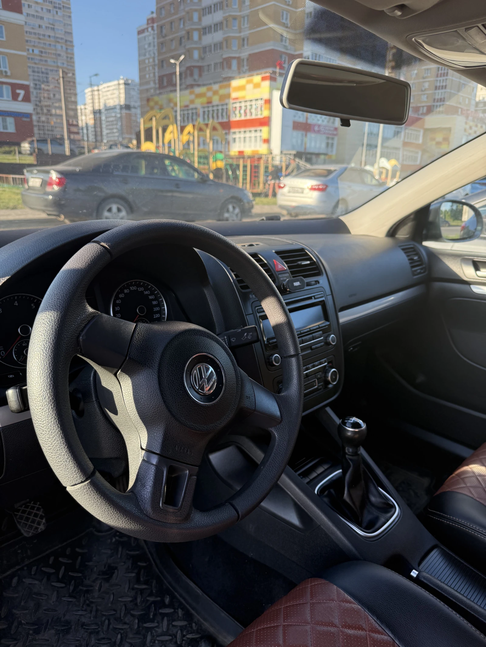 Volkswagen Jetta, 2010г, передний привод, механика