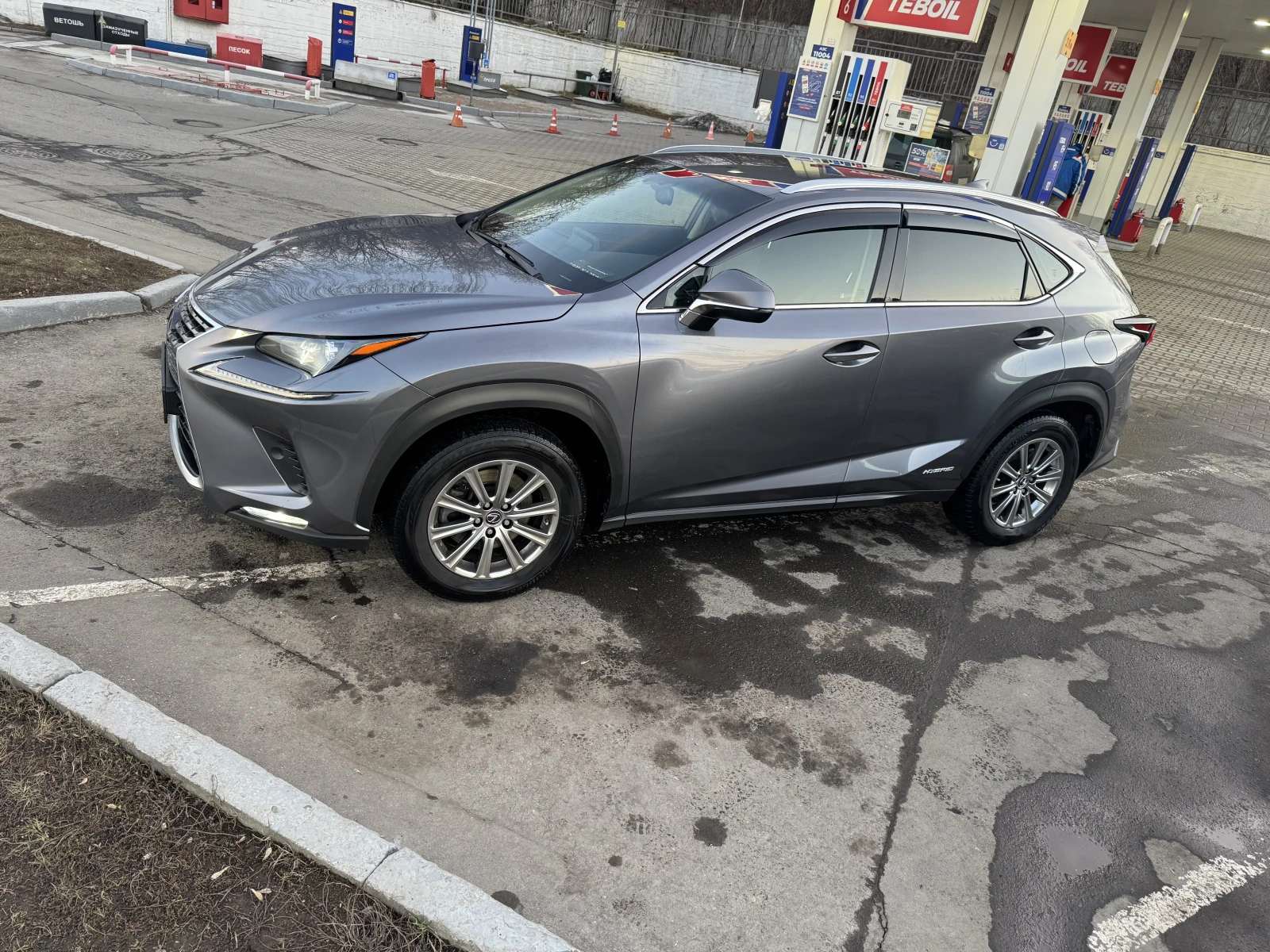 Lexus NX, 2020г, полный привод, вариатор
