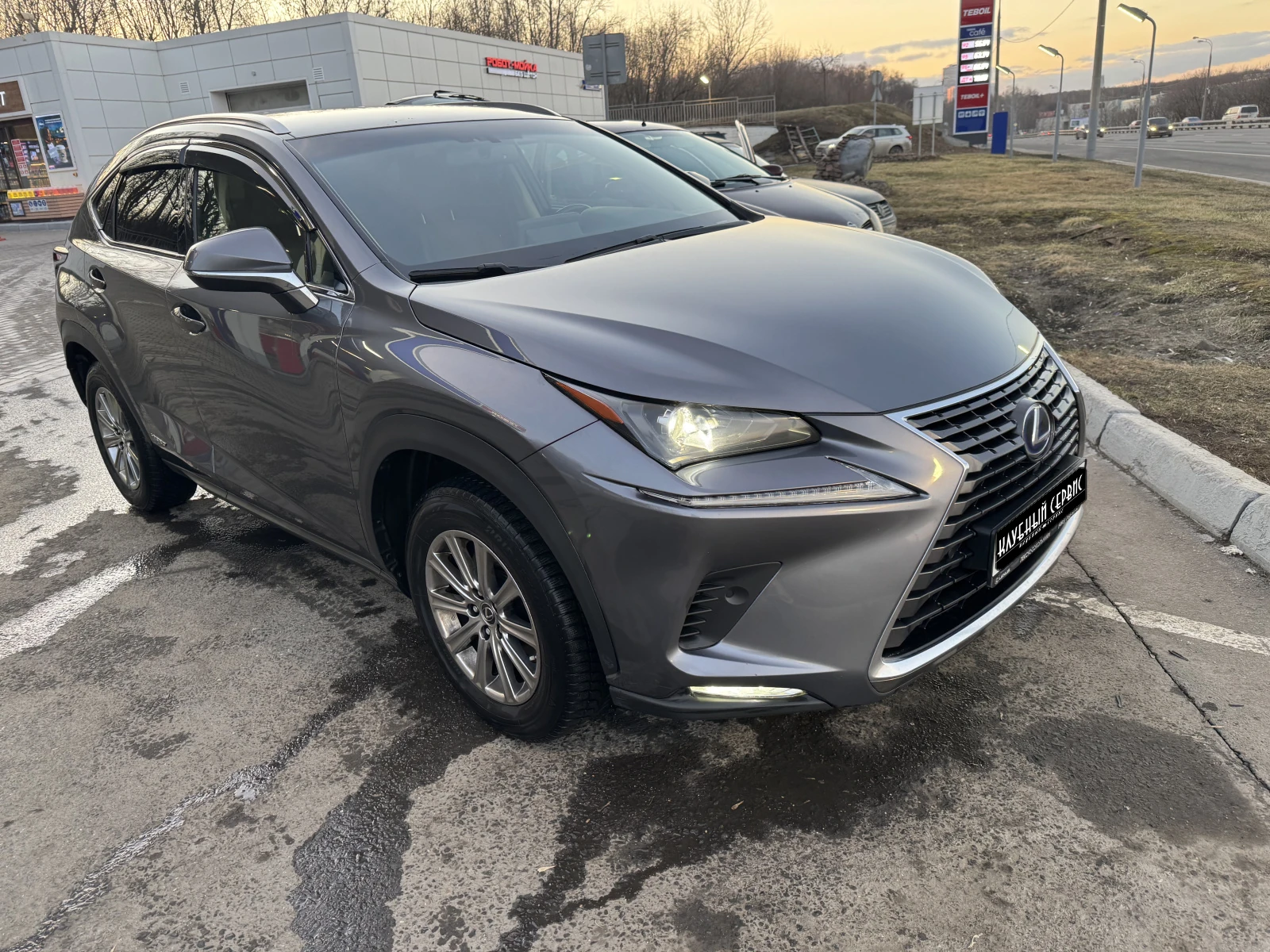 Lexus NX, 2020г, полный привод, вариатор