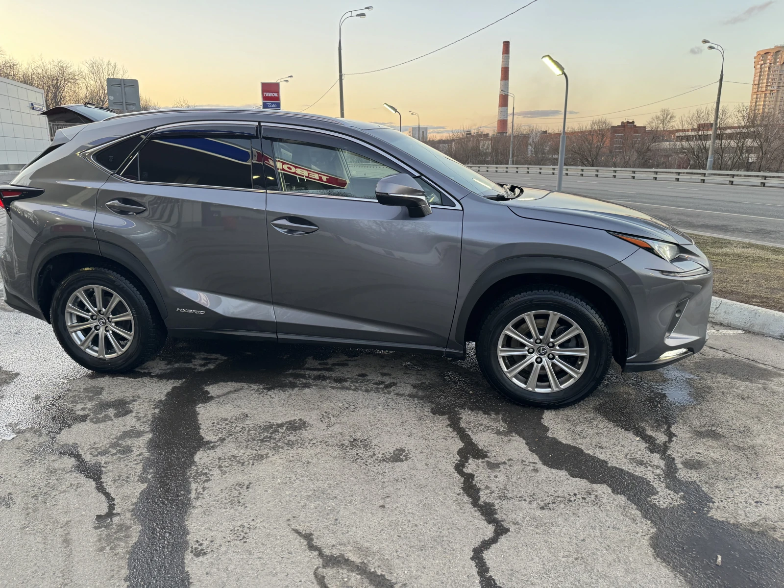 Lexus NX, 2020г, полный привод, вариатор
