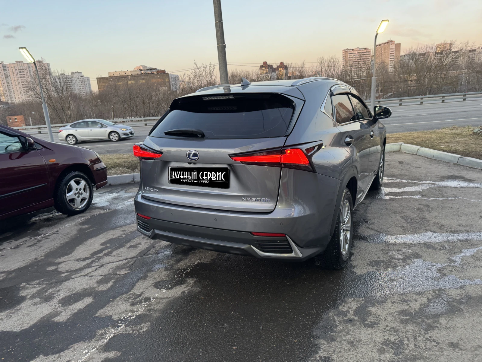 Lexus NX, 2020г, полный привод, вариатор