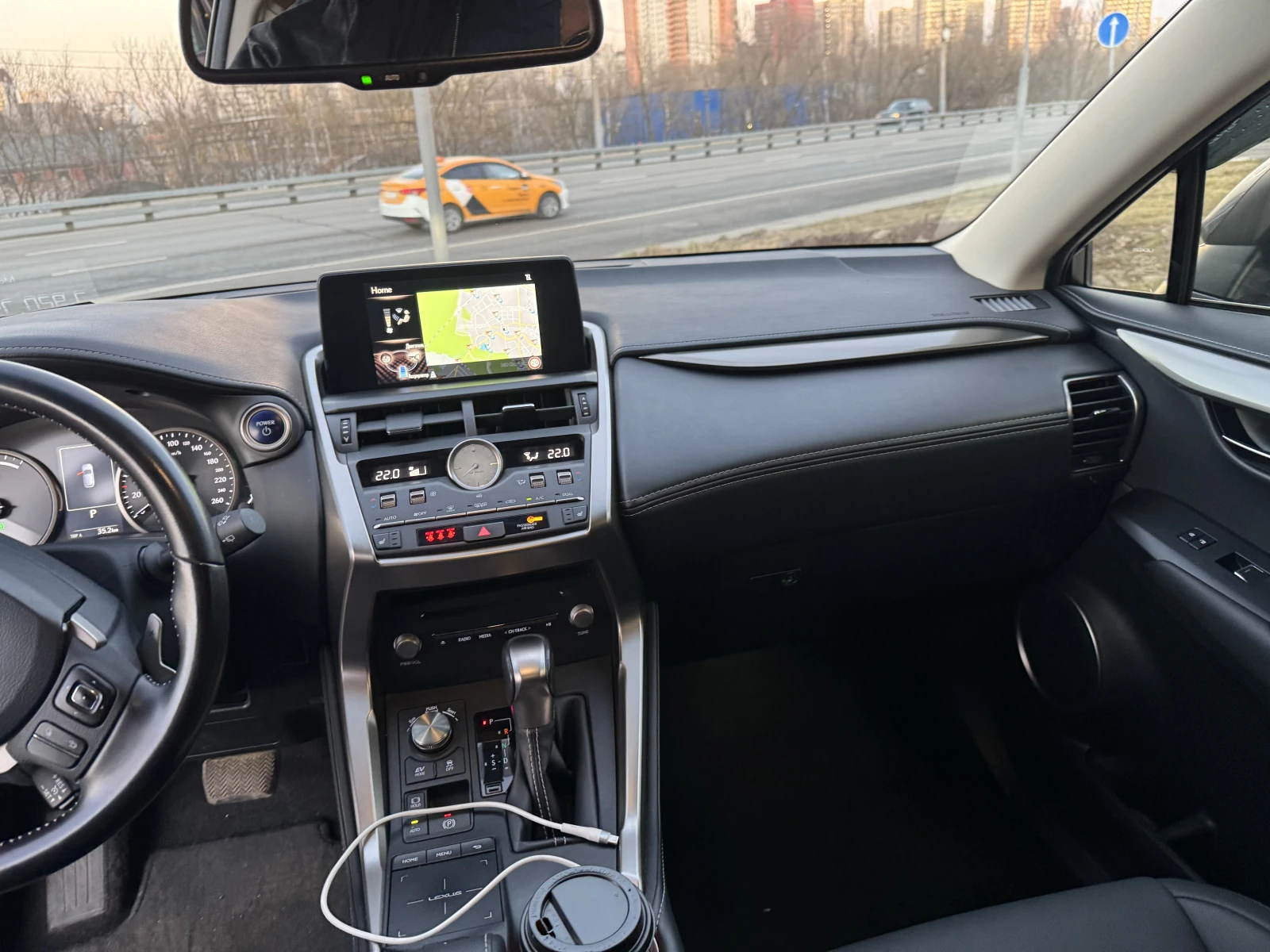 Lexus NX, 2020г, полный привод, вариатор