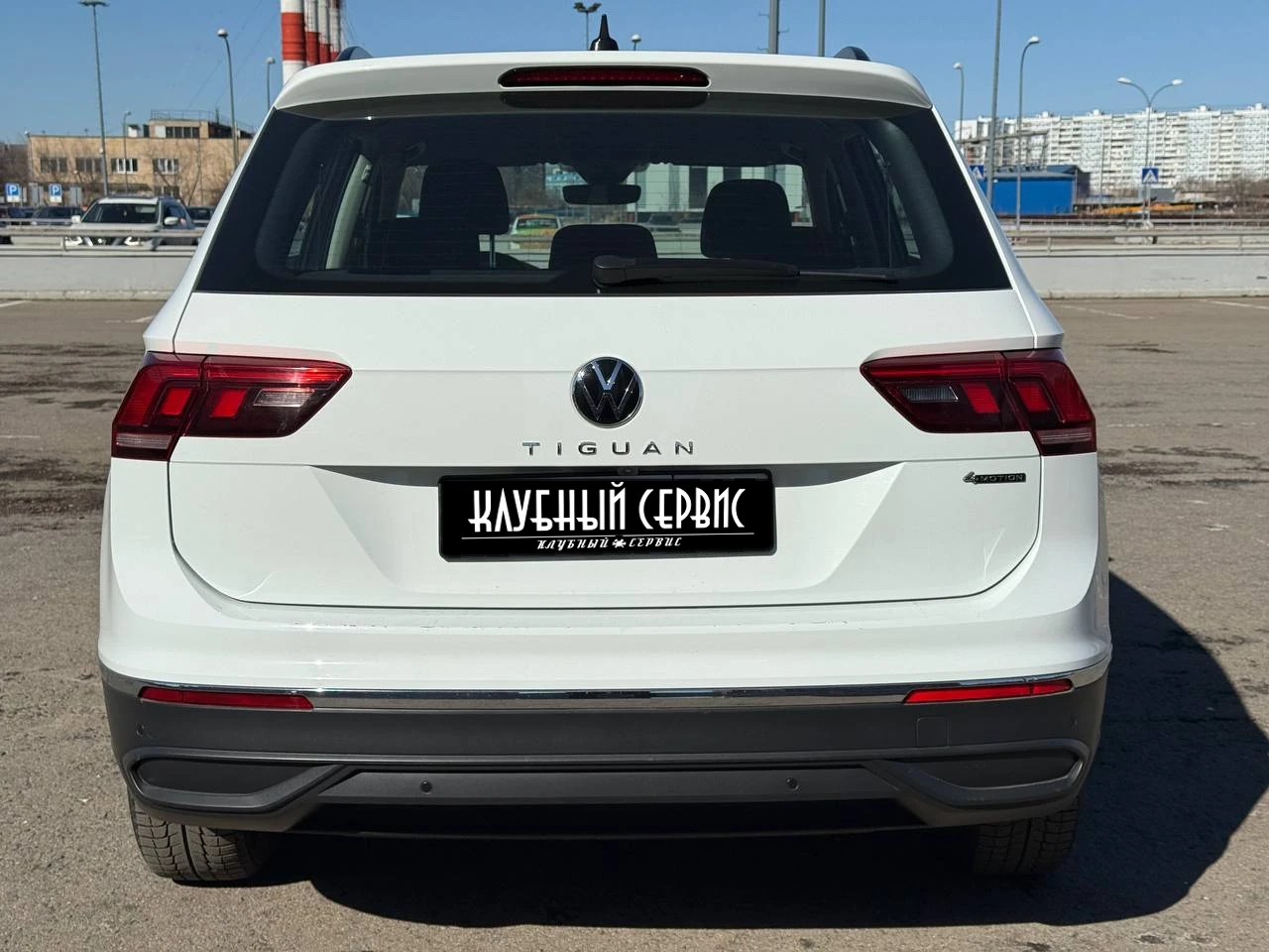 Volkswagen Tiguan, 2021г, полный привод, робот