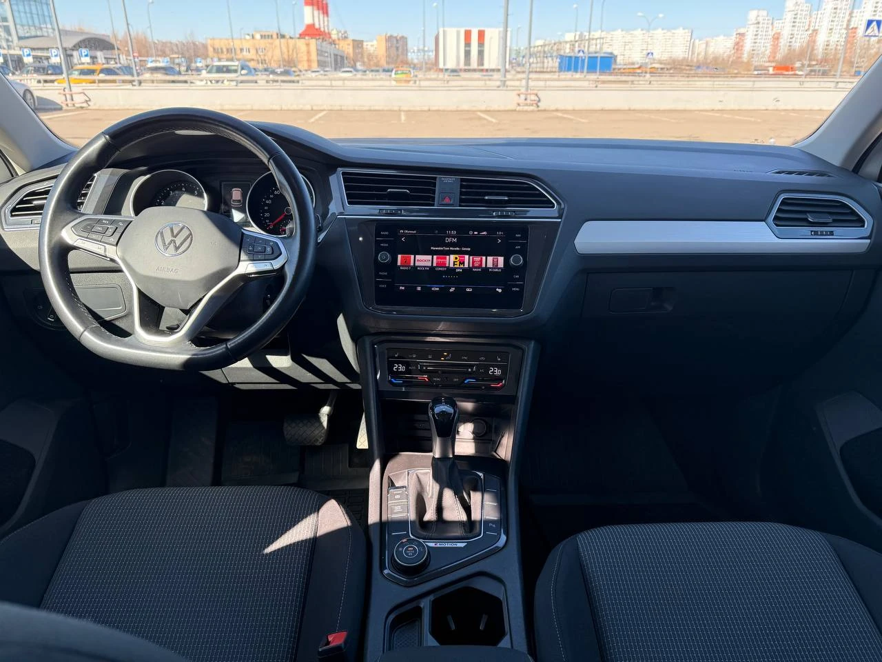 Volkswagen Tiguan, 2021г, полный привод, робот