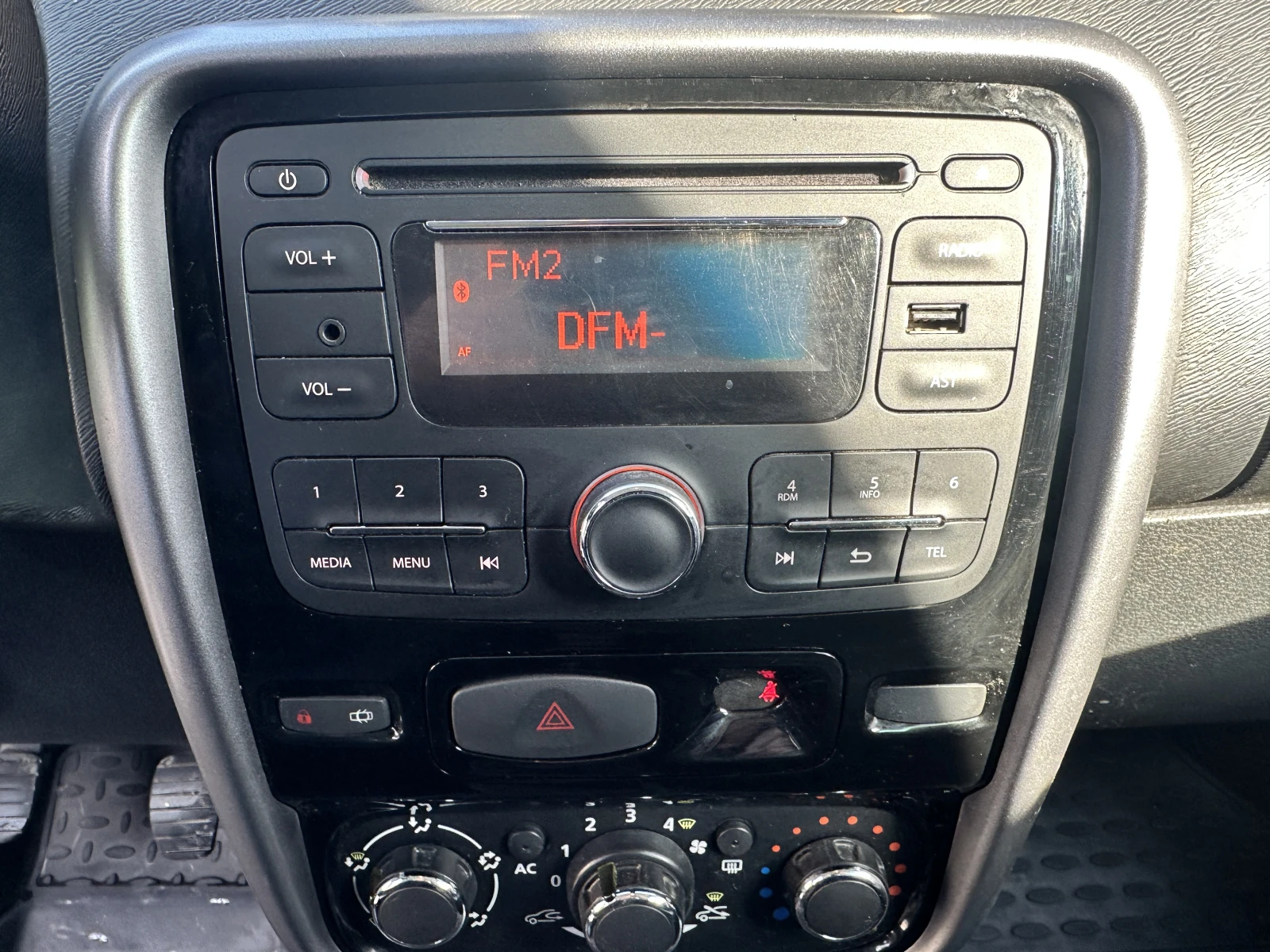 Renault Duster, 2012г, полный привод, автомат