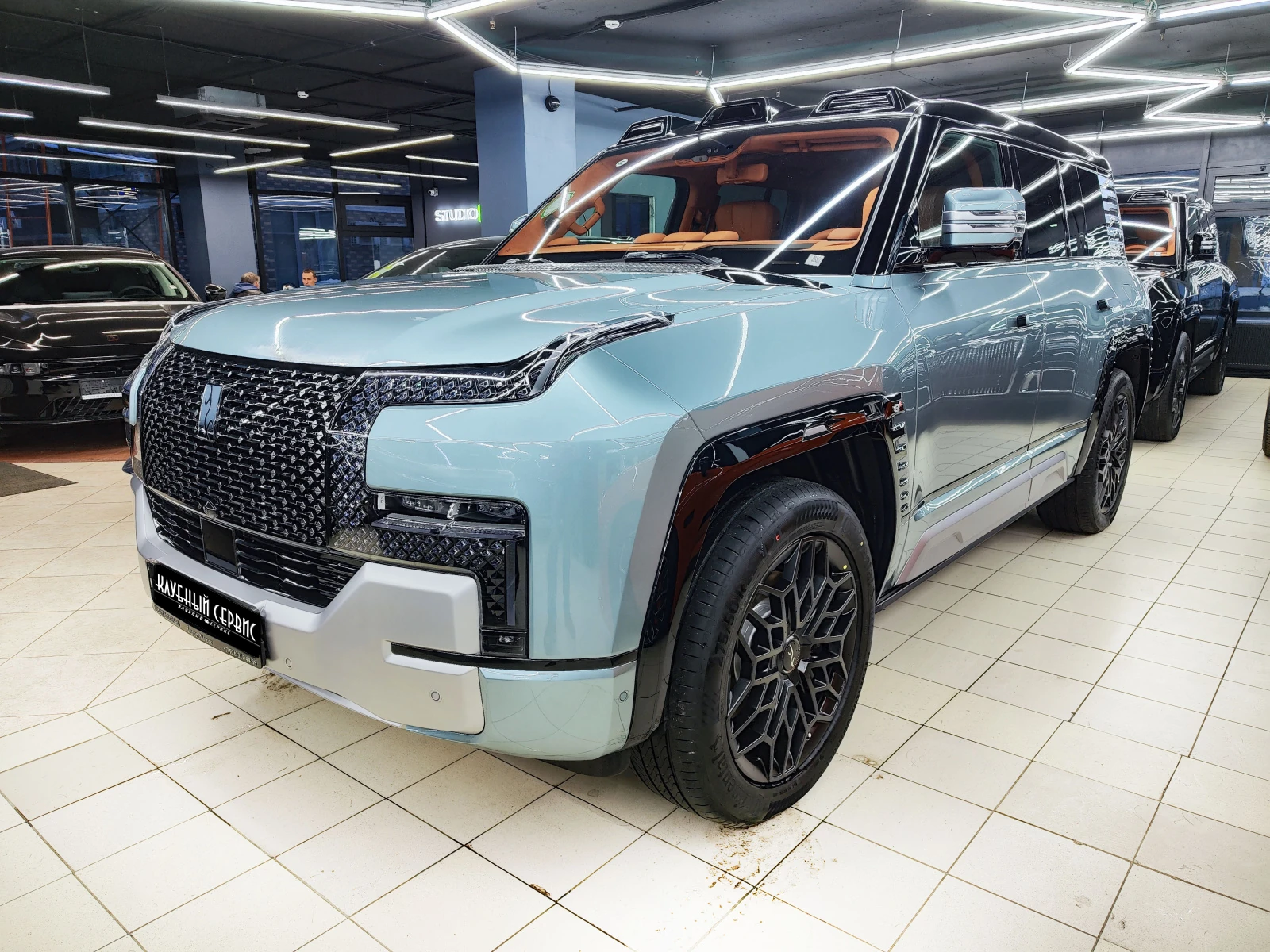 BYD Yangwang U8, 2023г., полный привод, автомат