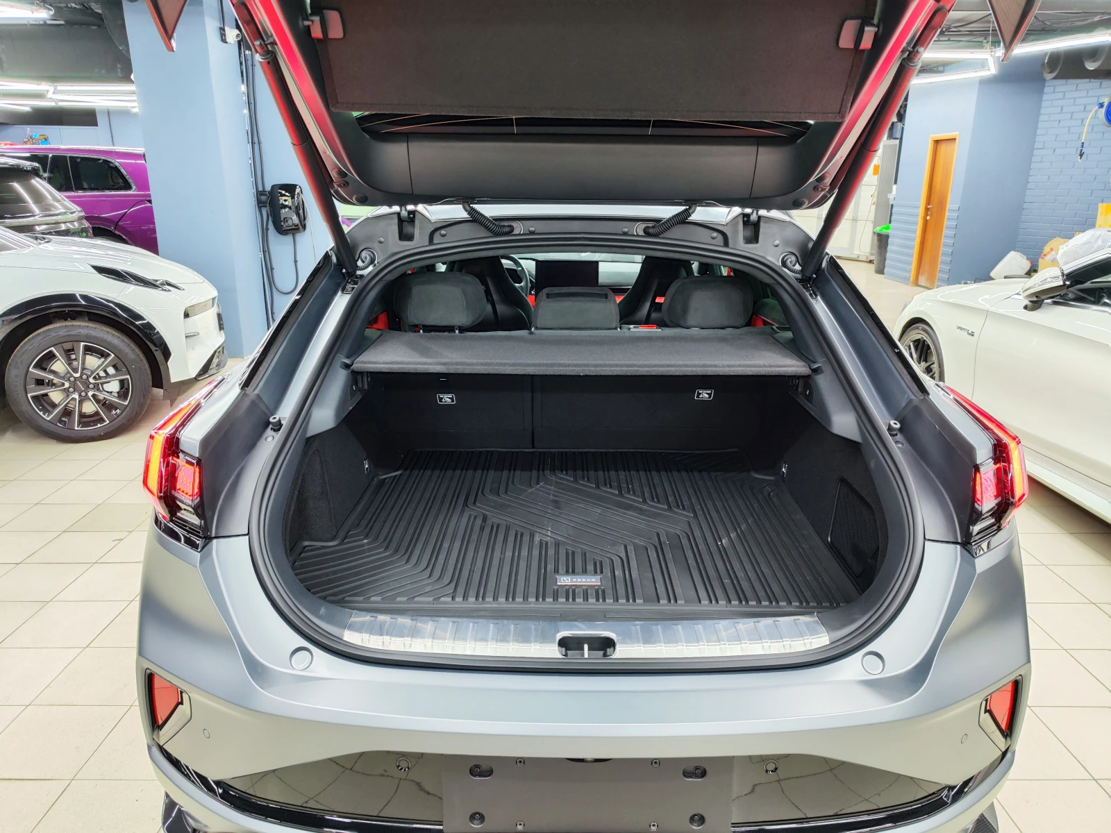 Zeekr 001, 2024г, полный привод, автомат