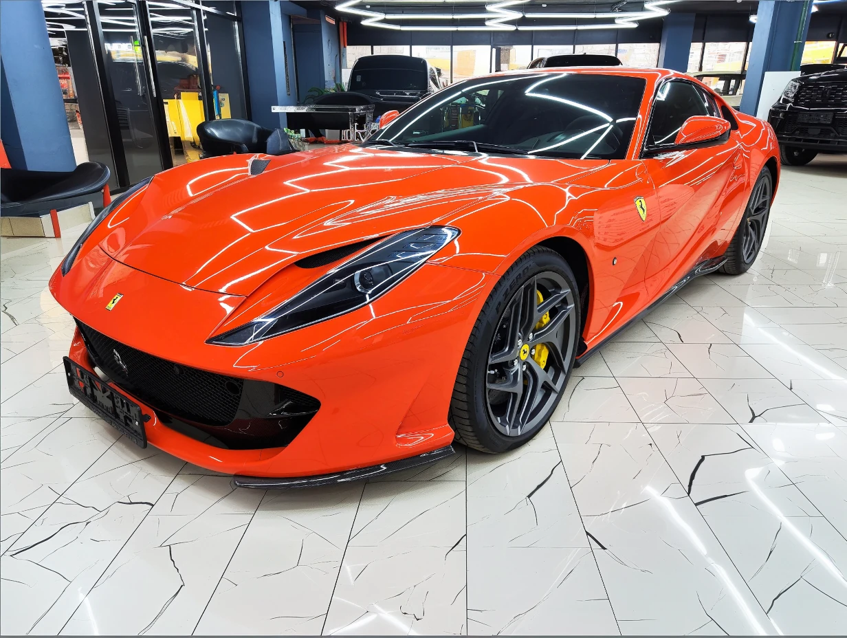 Ferrari 812, 2018г., задний привод, робот