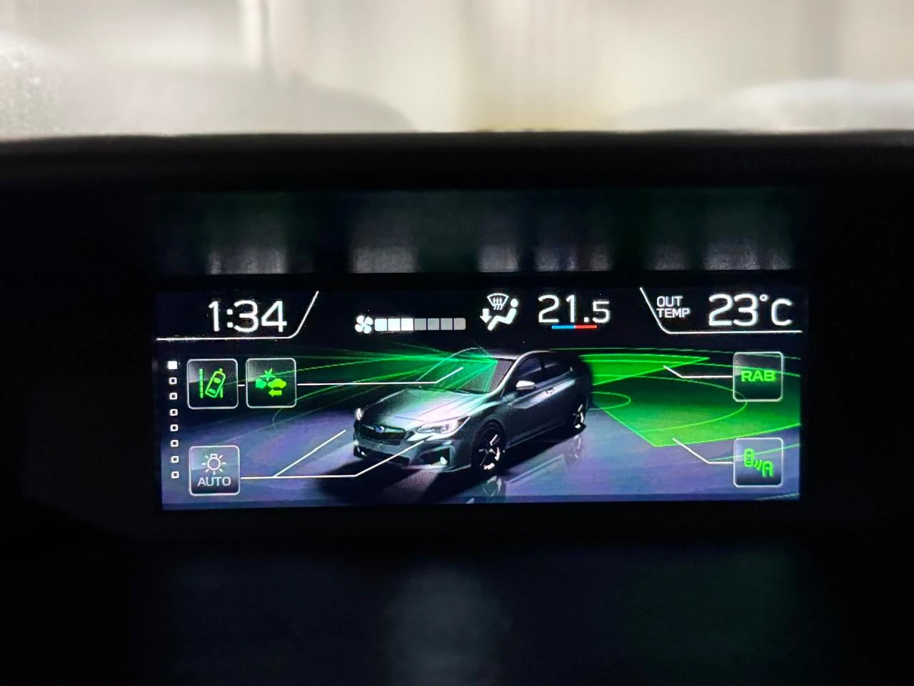 Subaru Impreza, 2022г, передний привод, вариатор