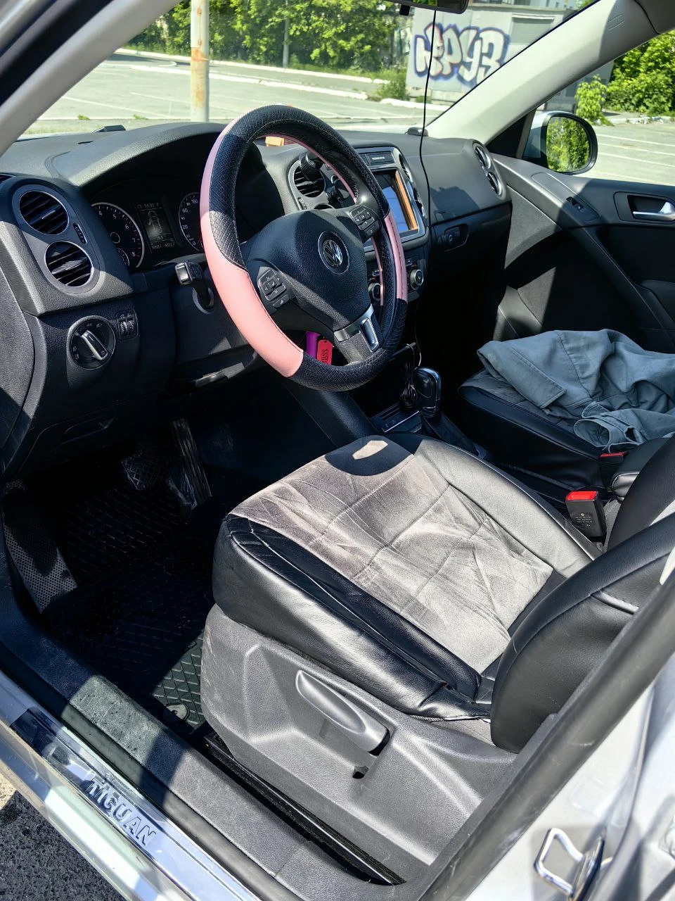 Volkswagen Tiguan, 2011г, полный привод, автомат