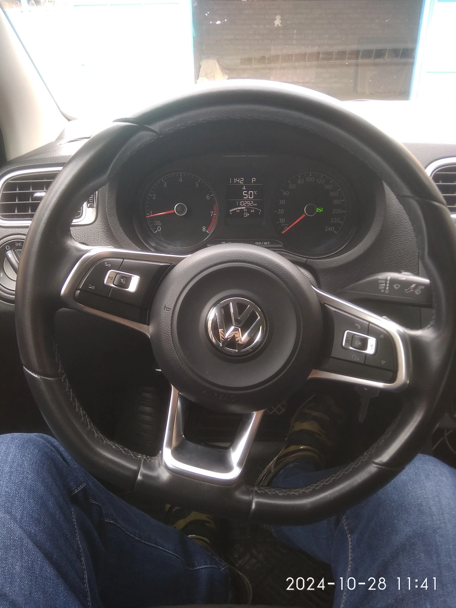 Volkswagen Polo, 2019г, передний привод, автомат