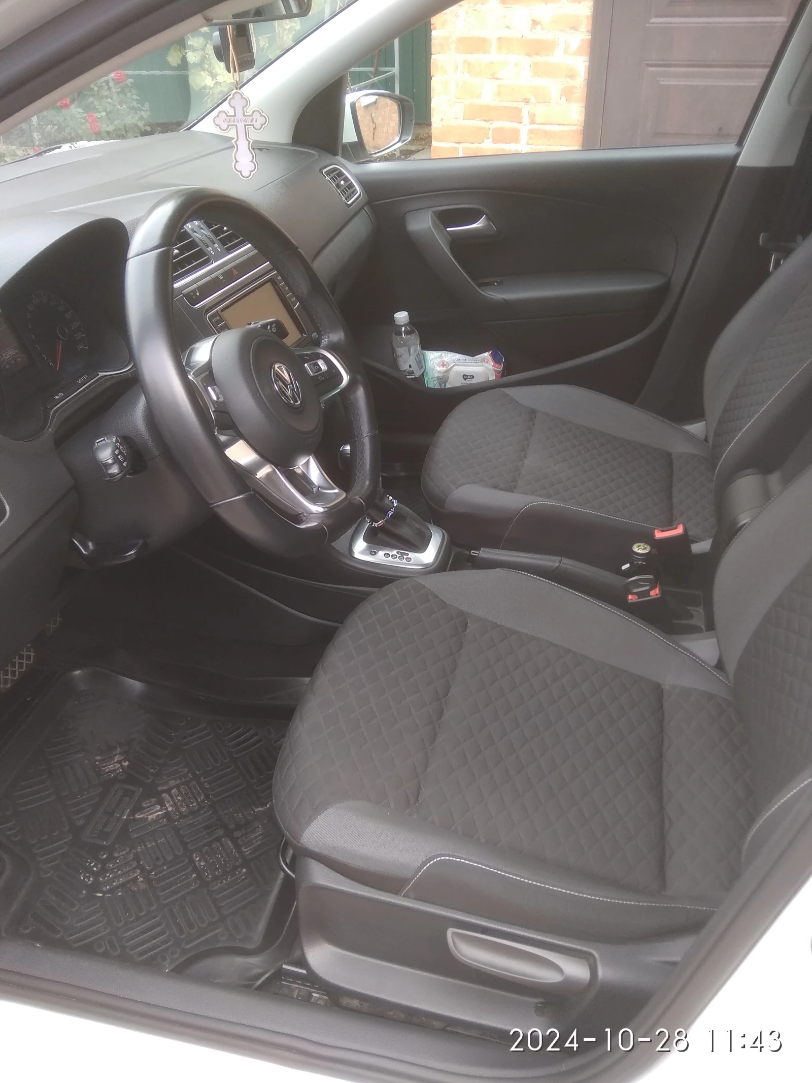 Volkswagen Polo, 2019г, передний привод, автомат