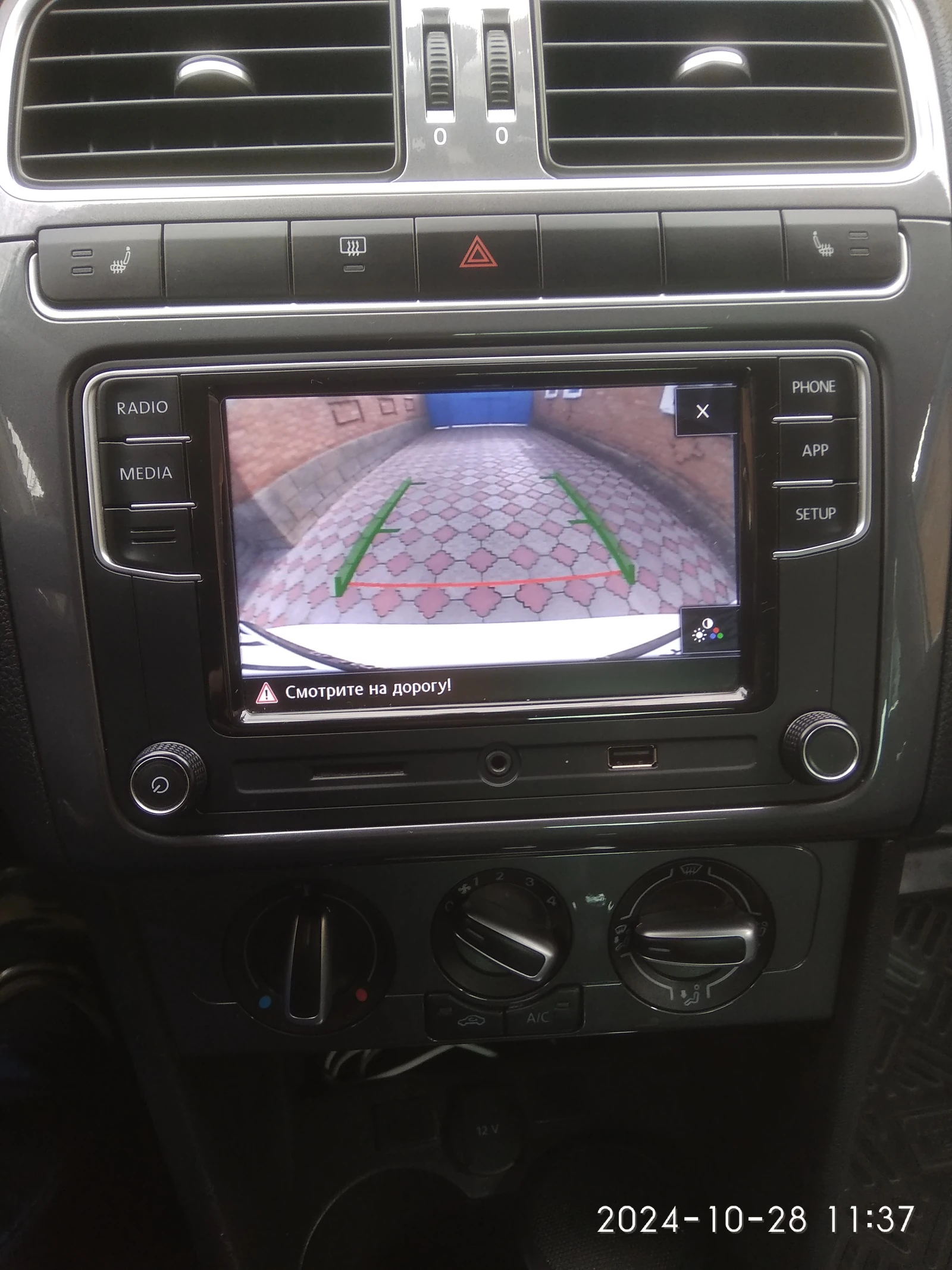 Volkswagen Polo, 2019г, передний привод, автомат