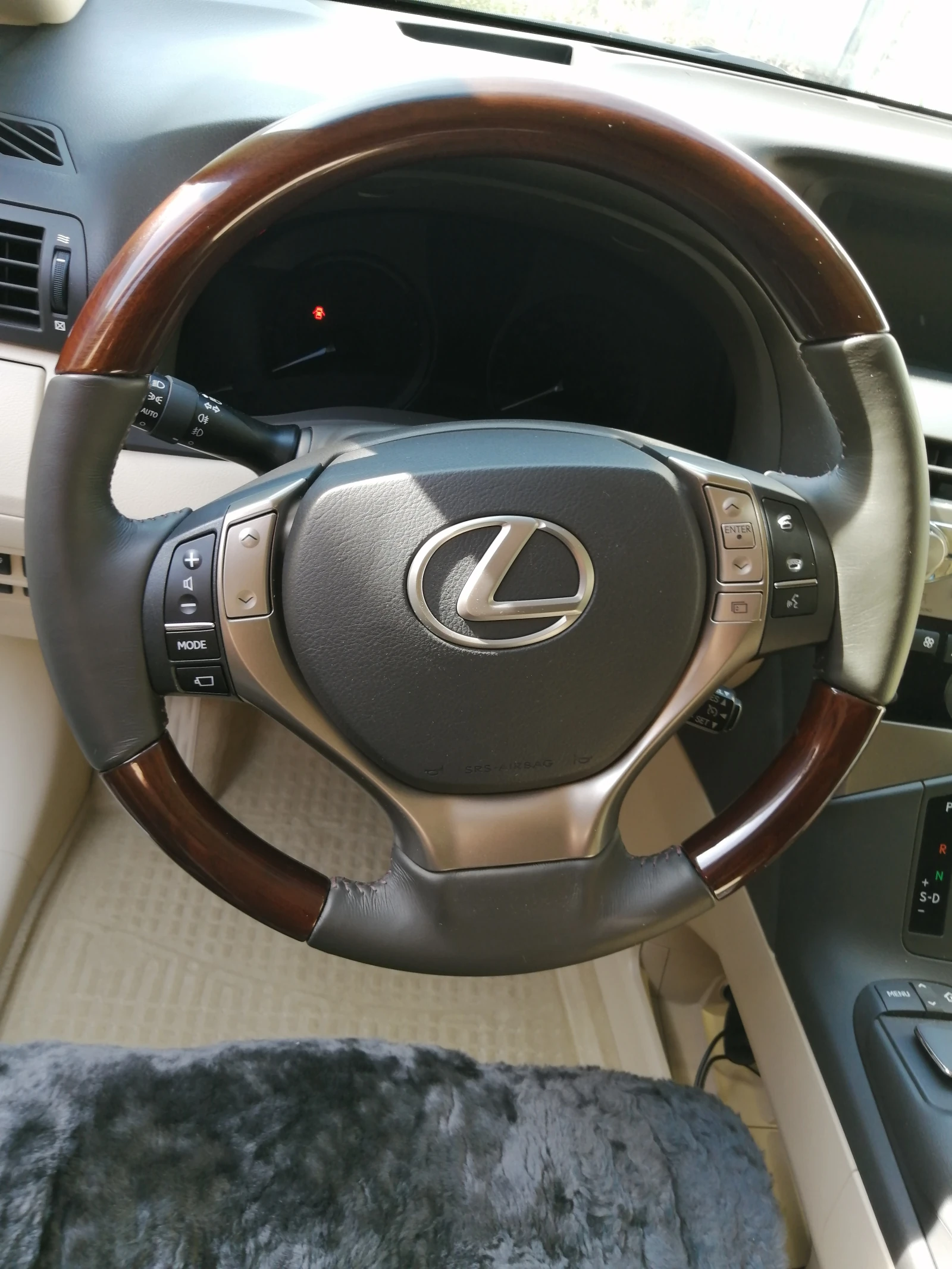 Lexus RX, 2013г, полный привод, вариатор