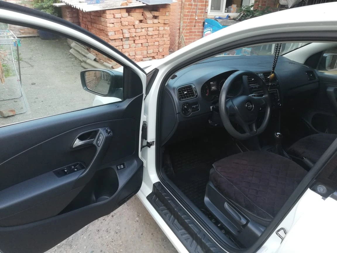 Volkswagen Polo, 2016г, передний привод, механика