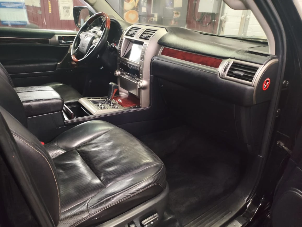 Lexus GX, 2010г, полный привод, автомат