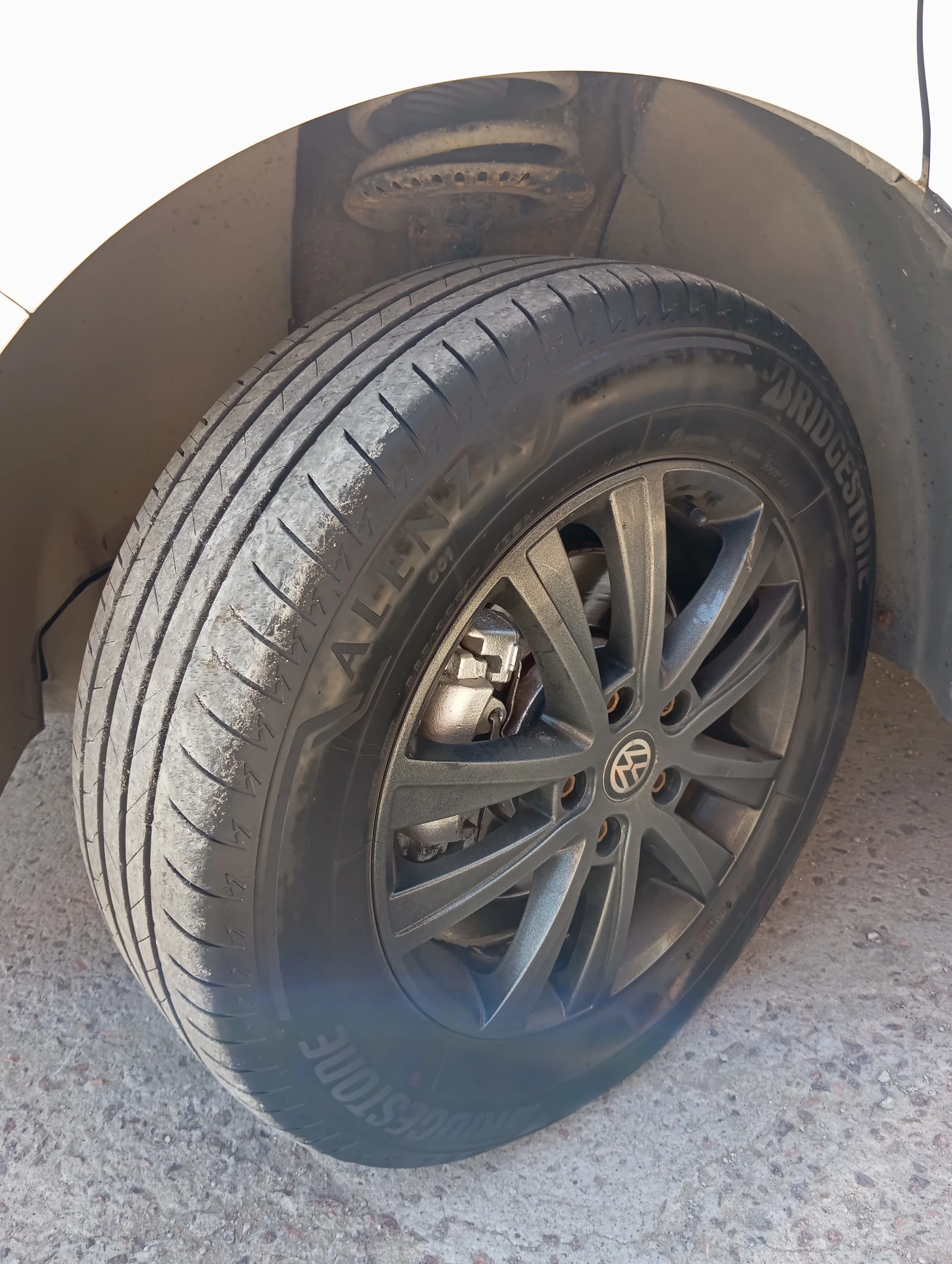 Volkswagen Caravelle, 2016г, передний привод, механика