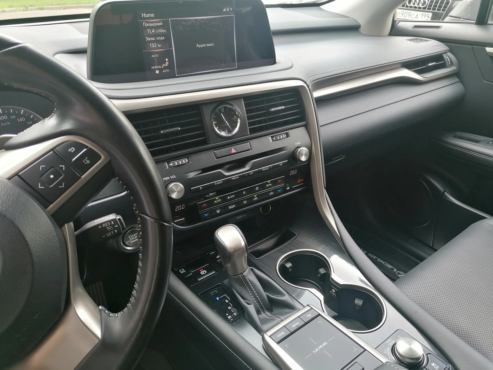 Lexus RX, 2021г, полный привод, автомат