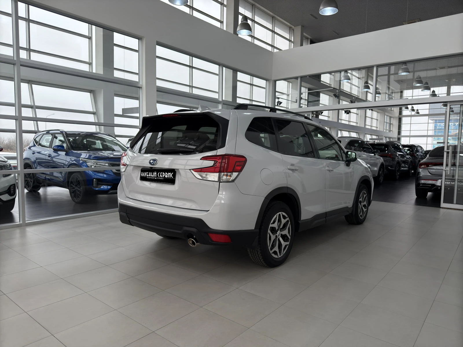 Subaru Forester, 2019г, полный привод, вариатор