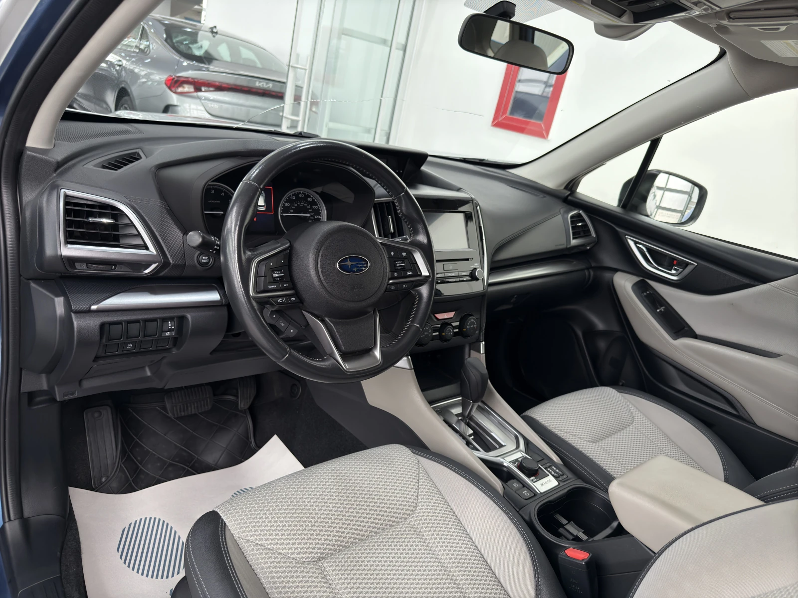 Subaru Forester, 2019г, полный привод, вариатор