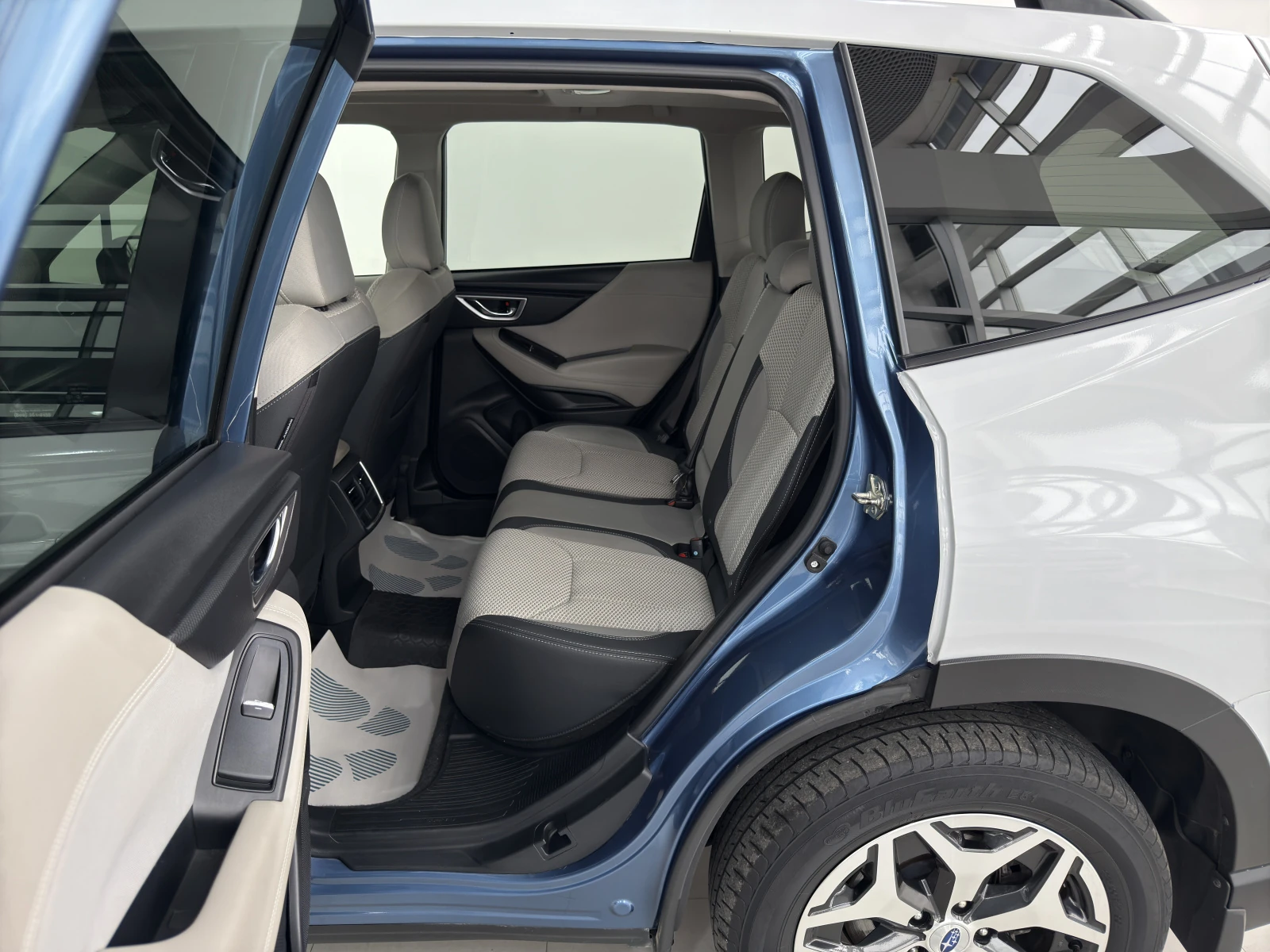 Subaru Forester, 2019г, полный привод, вариатор