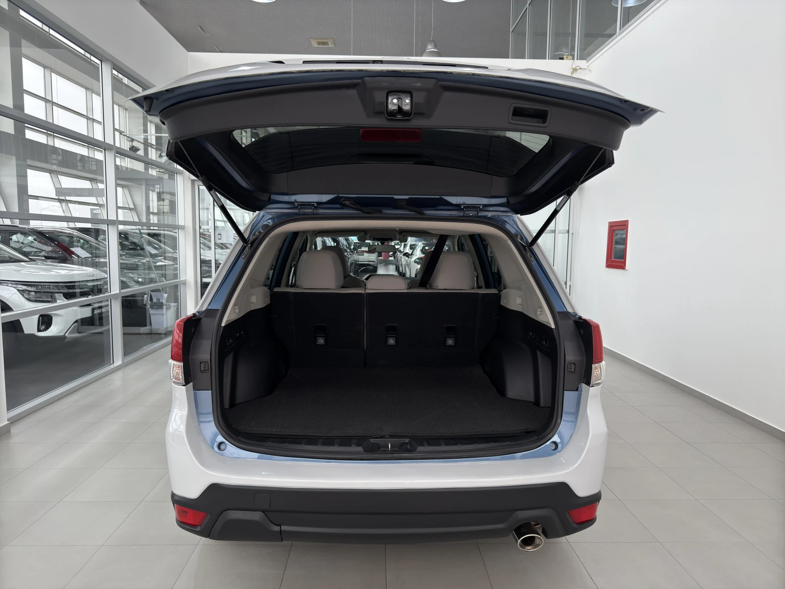 Subaru Forester, 2019г, полный привод, вариатор