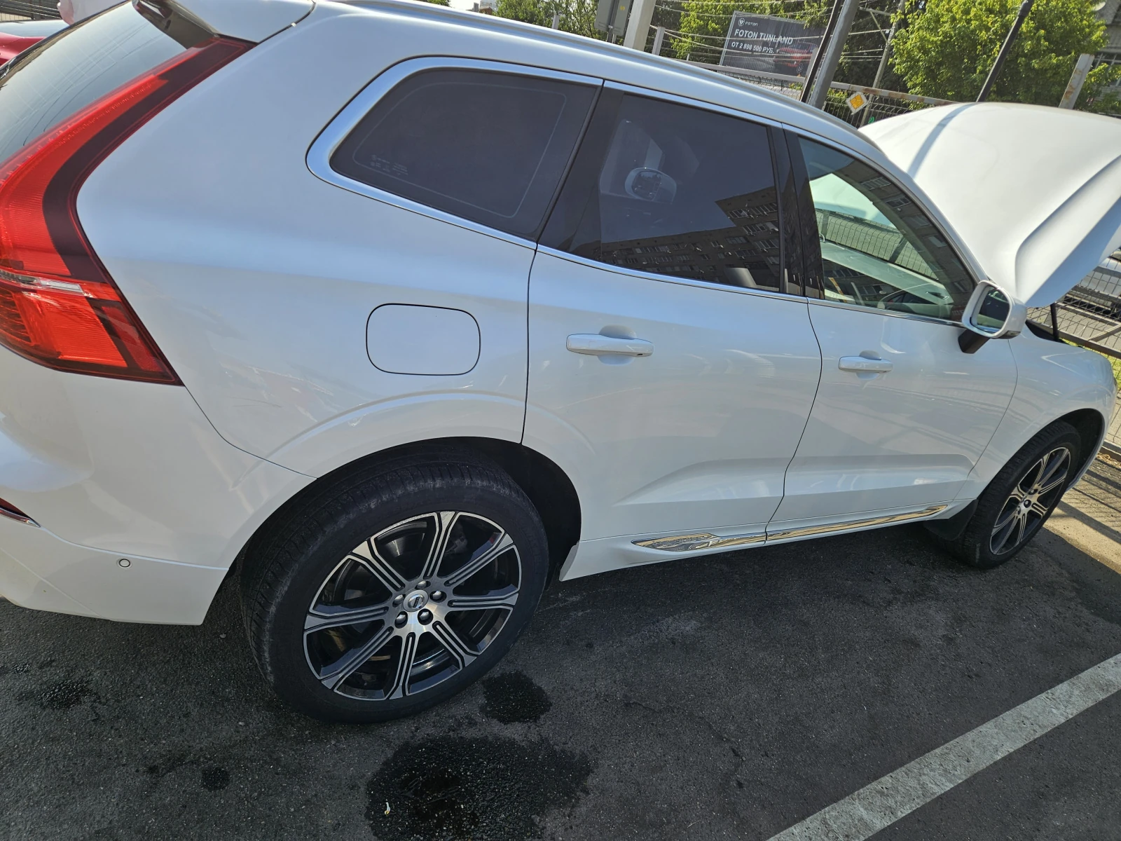 Volvo XC60, 2019г, полный привод, автомат