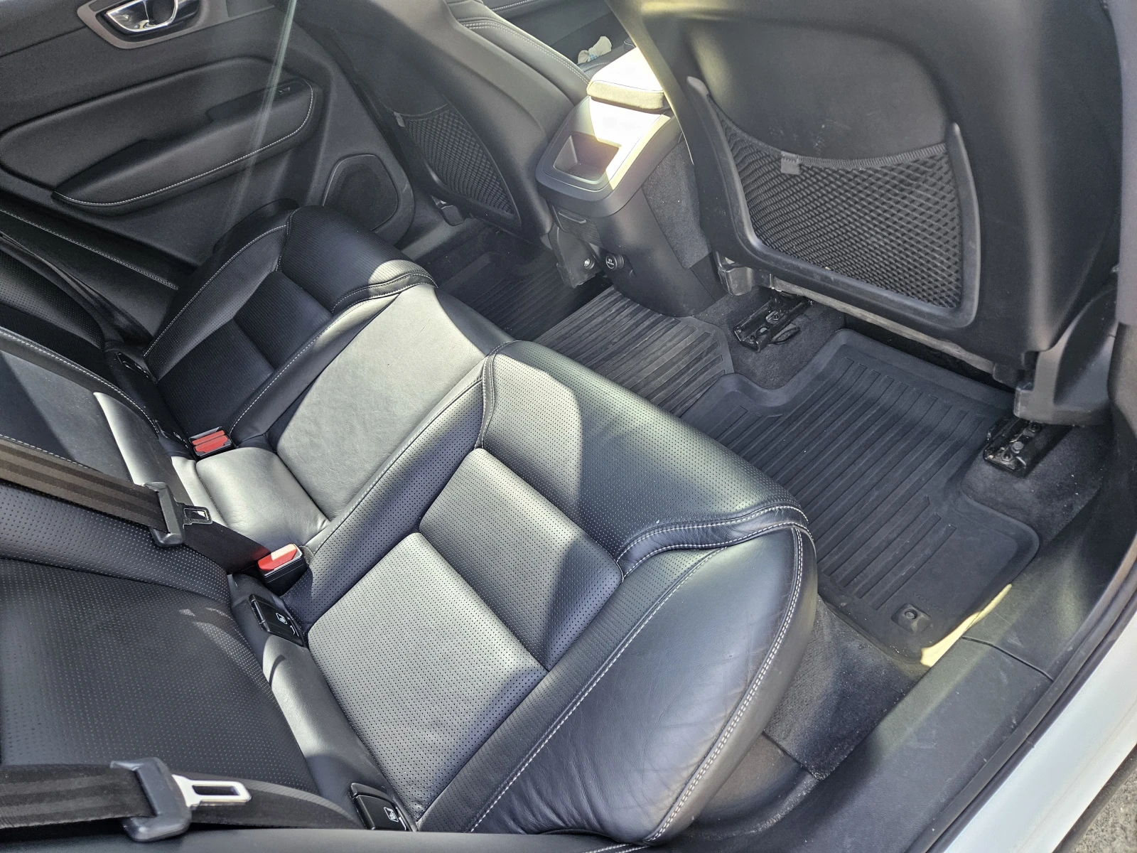 Volvo XC60, 2019г, полный привод, автомат