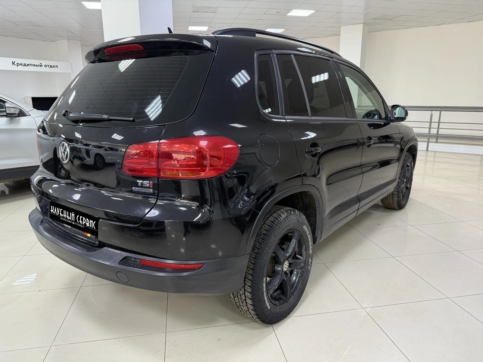 Volkswagen Tiguan, 2012г, передний привод, механика