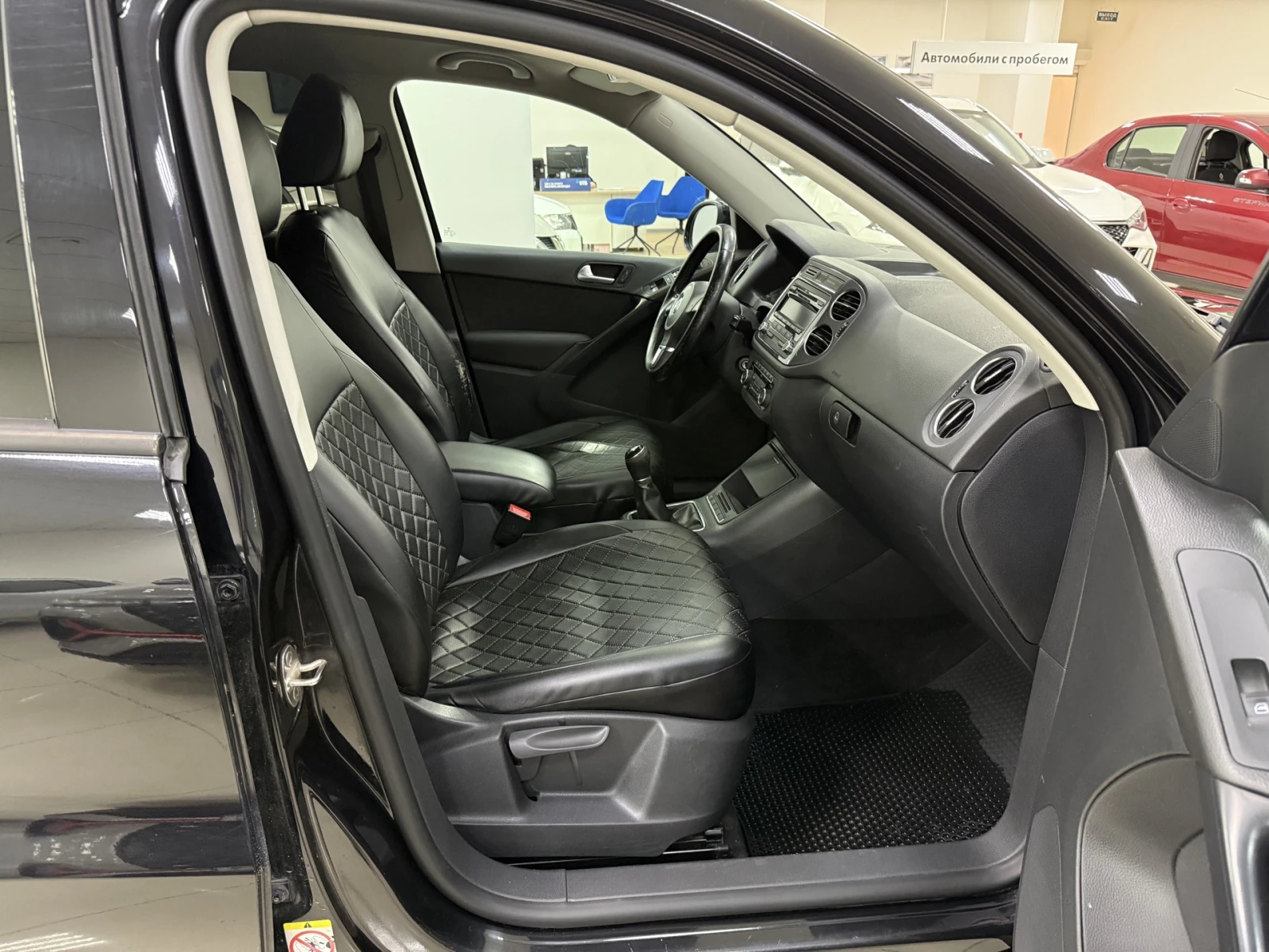 Volkswagen Tiguan, 2012г, передний привод, механика