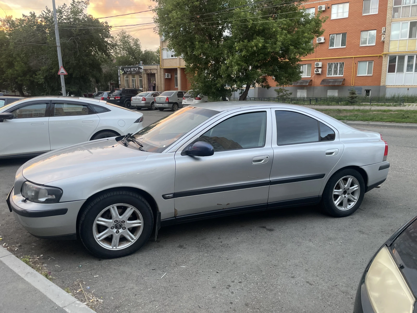 Volvo S60, 2003г, передний привод, автомат