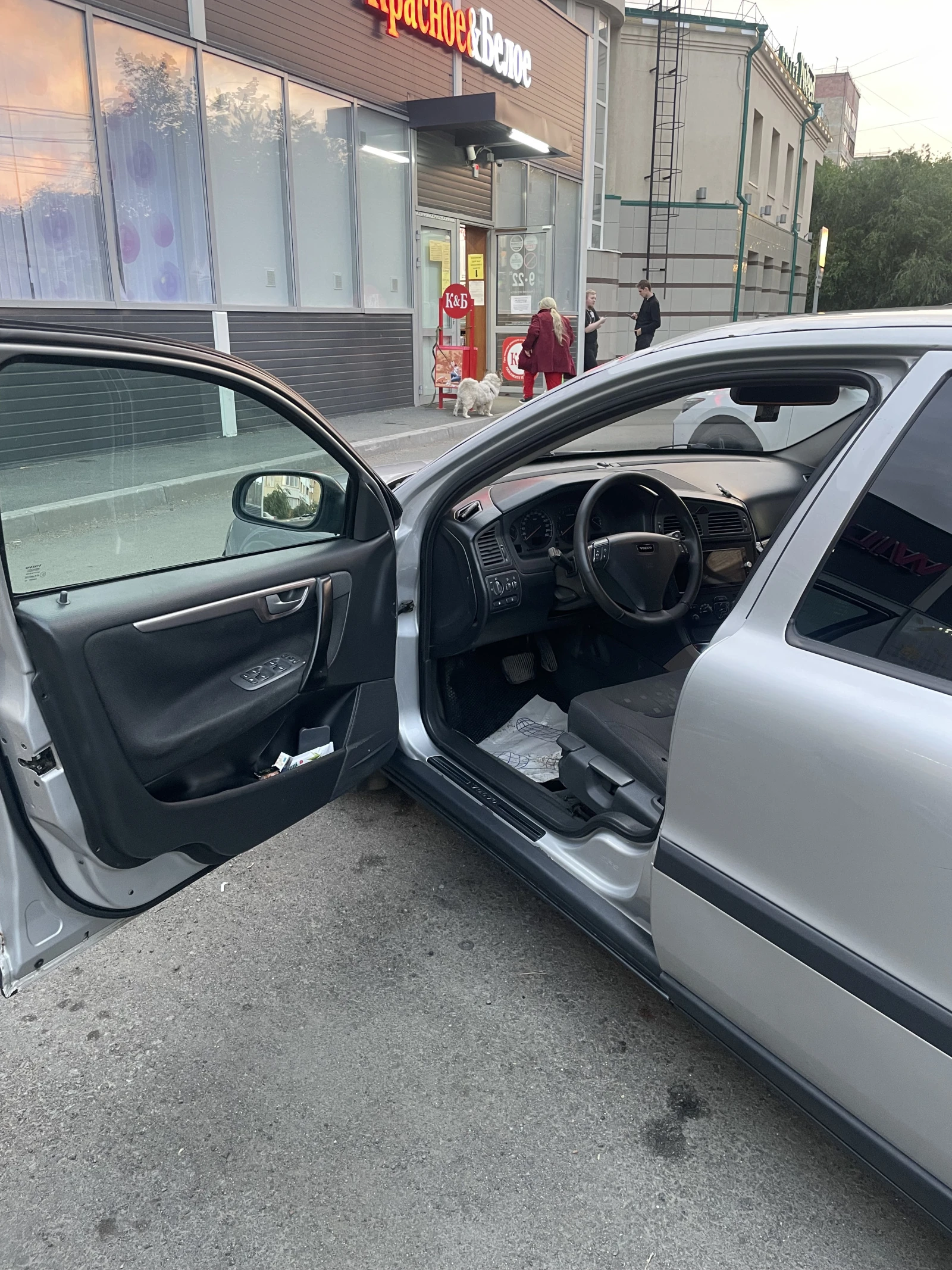 Volvo S60, 2003г, передний привод, автомат