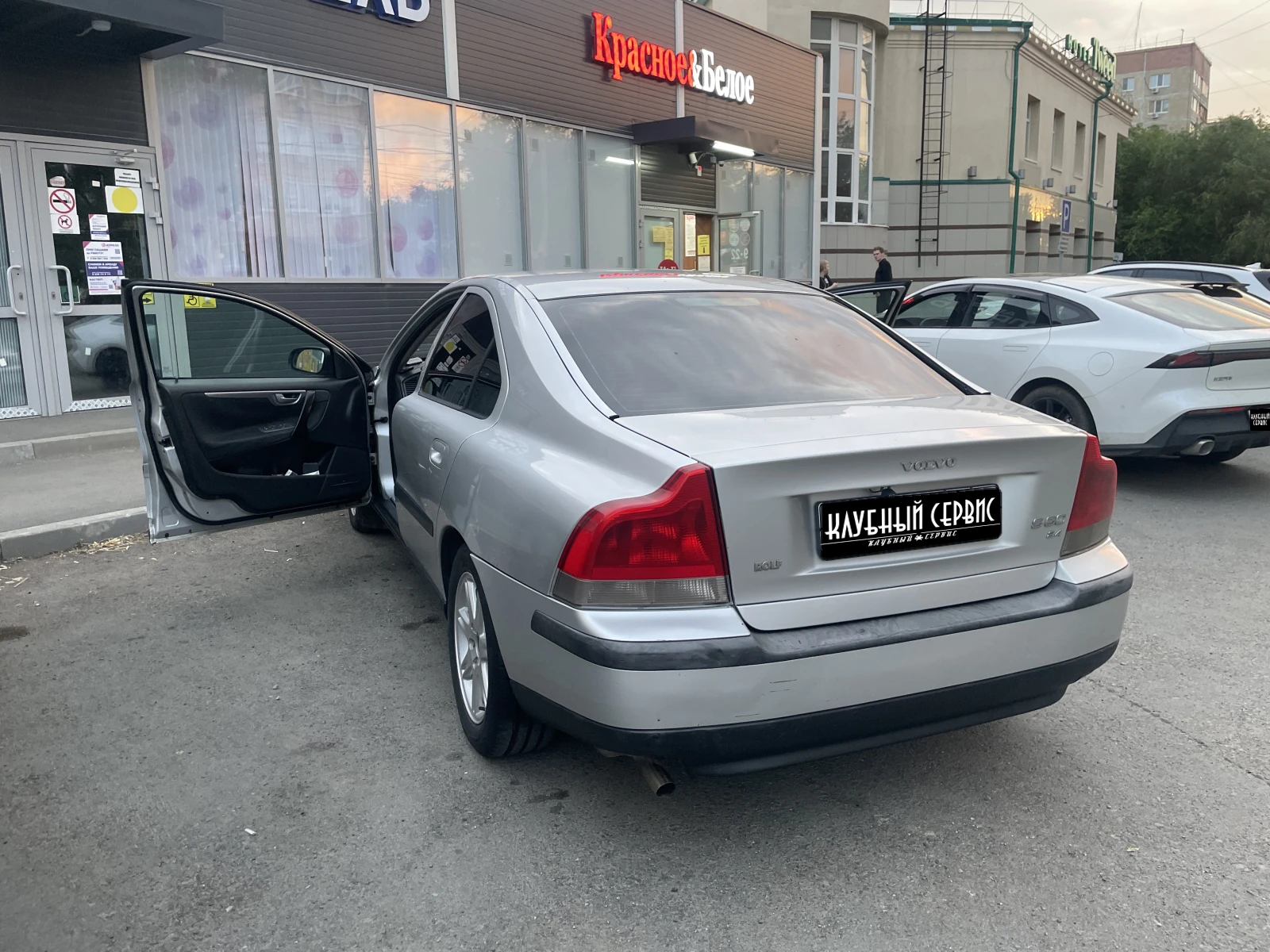 Volvo S60, 2003г, передний привод, автомат