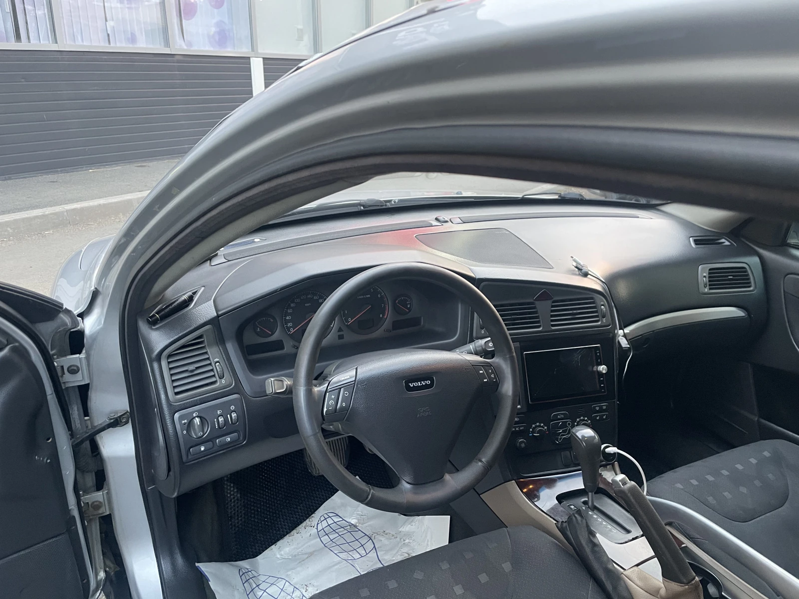 Volvo S60, 2003г, передний привод, автомат