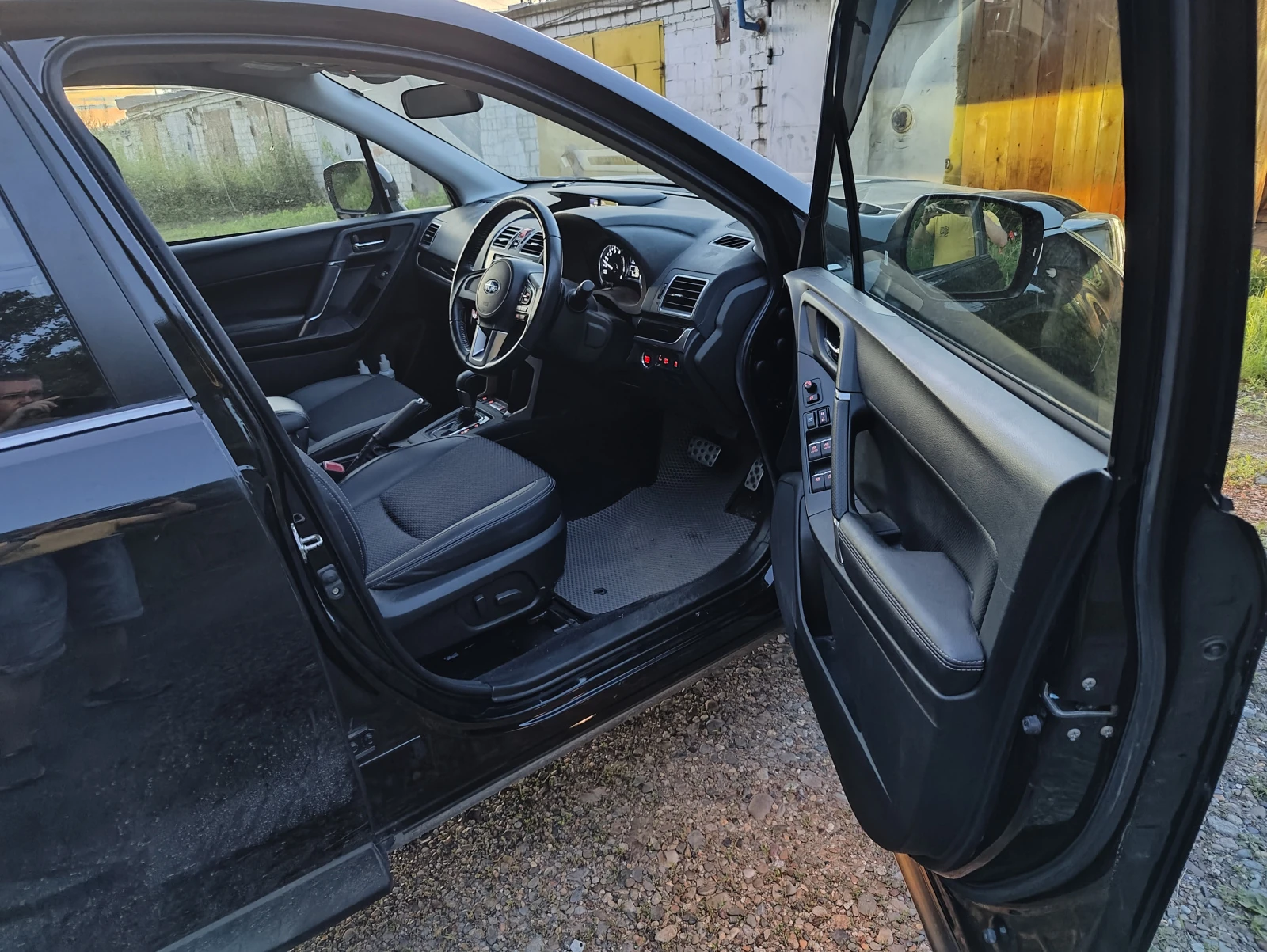 Subaru Forester, 2017г, полный привод, вариатор