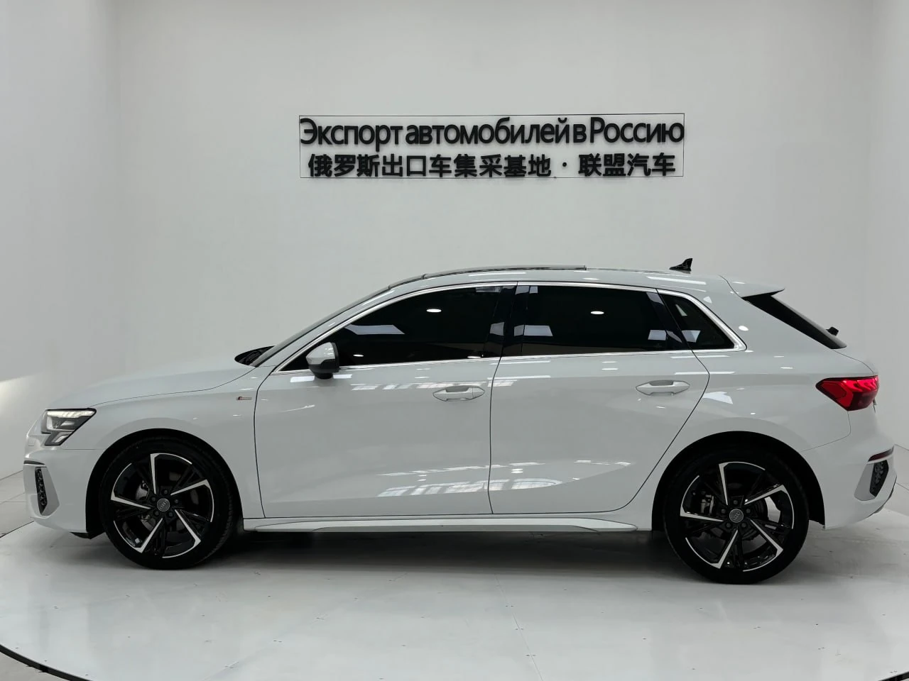 Audi A3, 2021г, передний привод, автомат