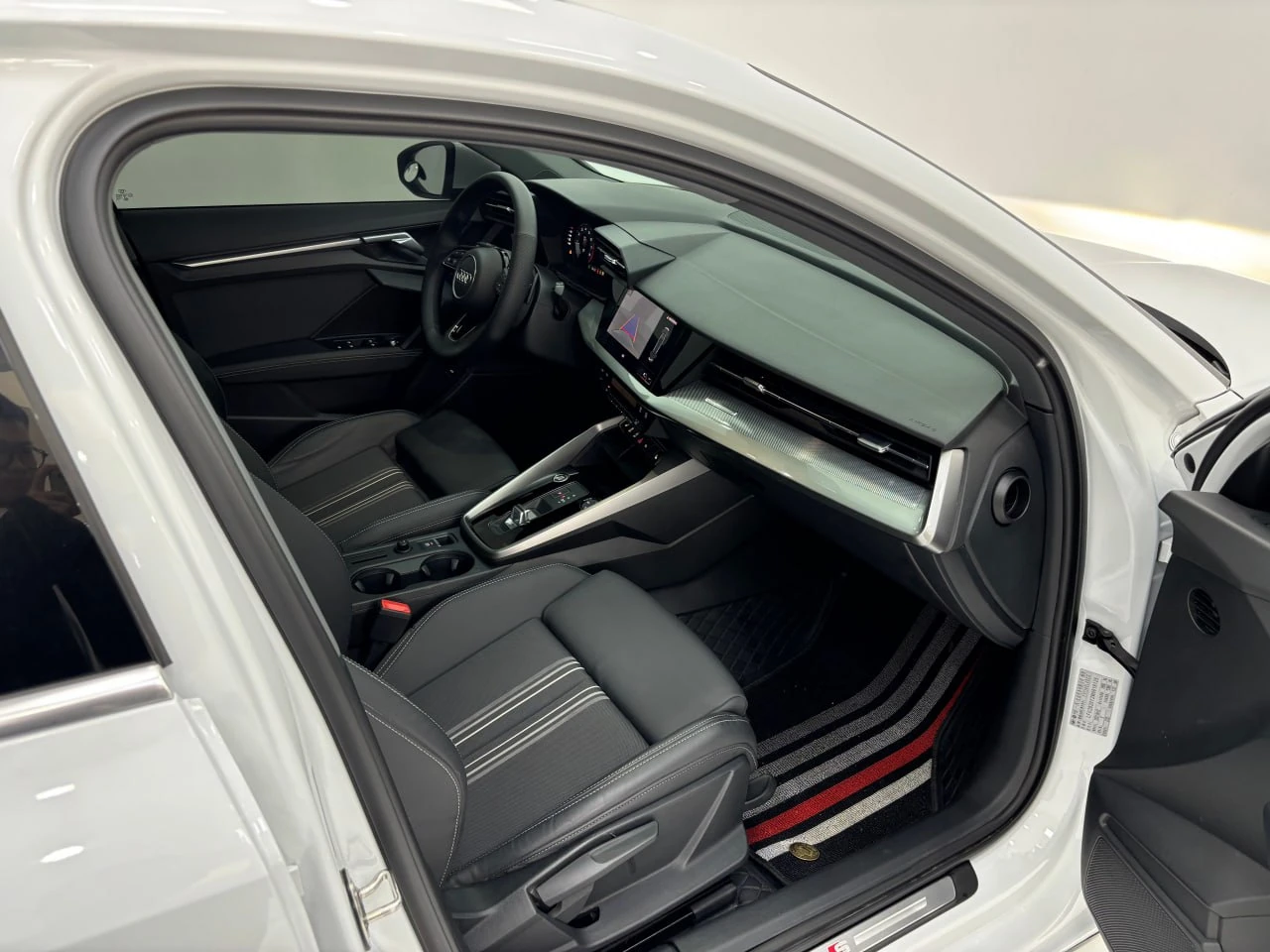 Audi A3, 2021г, передний привод, автомат