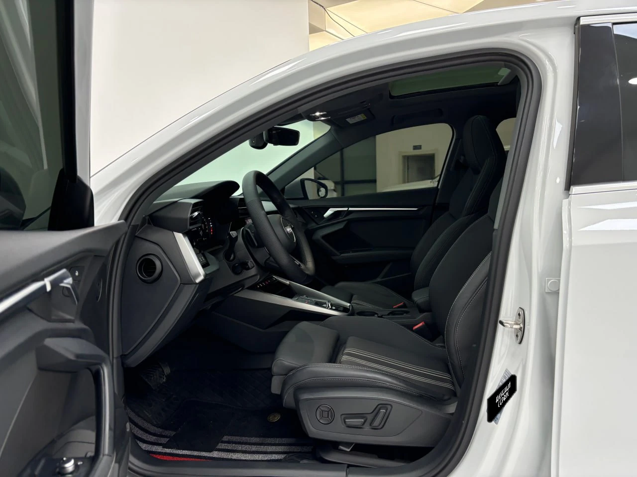 Audi A3, 2021г, передний привод, автомат