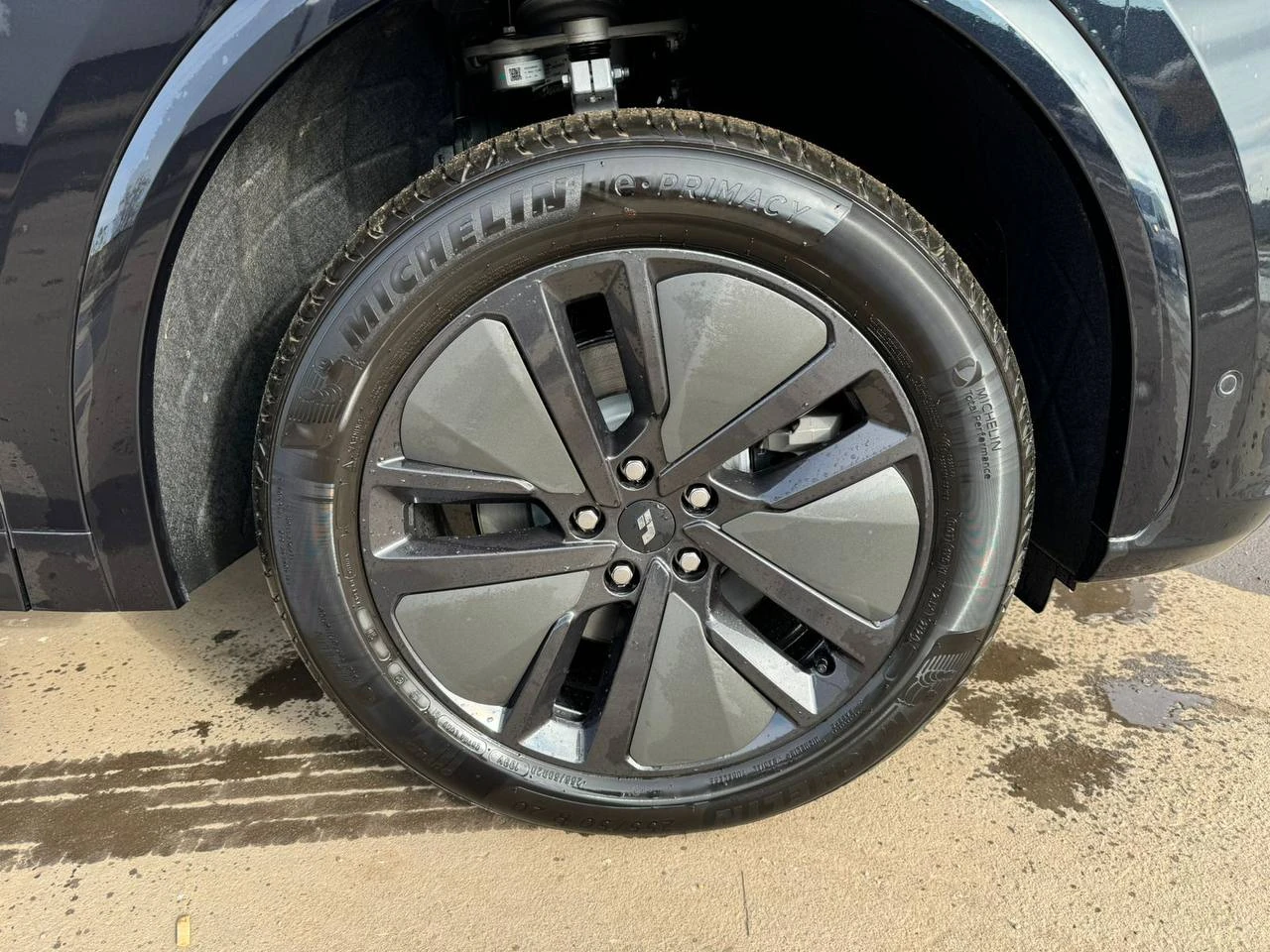 Lixiang L7, 2024г, полный привод, автомат